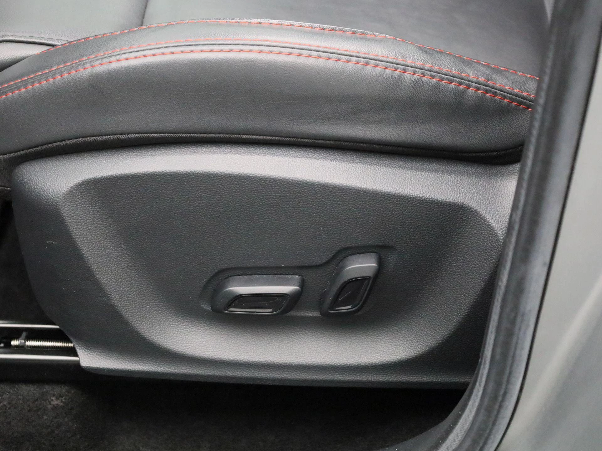 MG-ZS EV-image-30