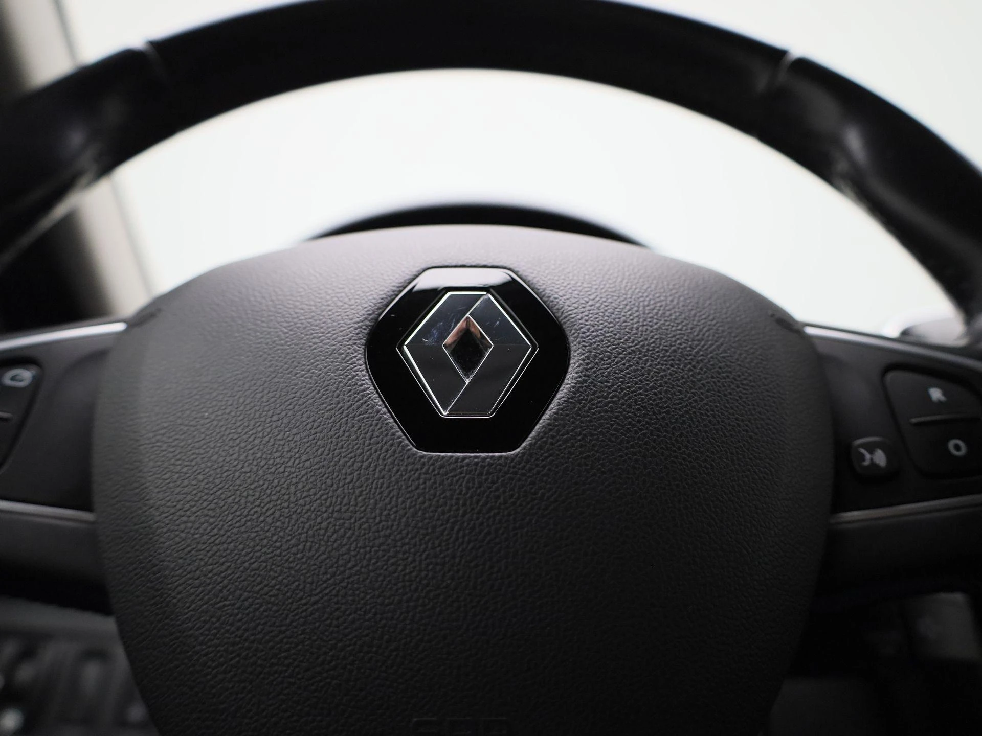 Renault-Clio-image-27