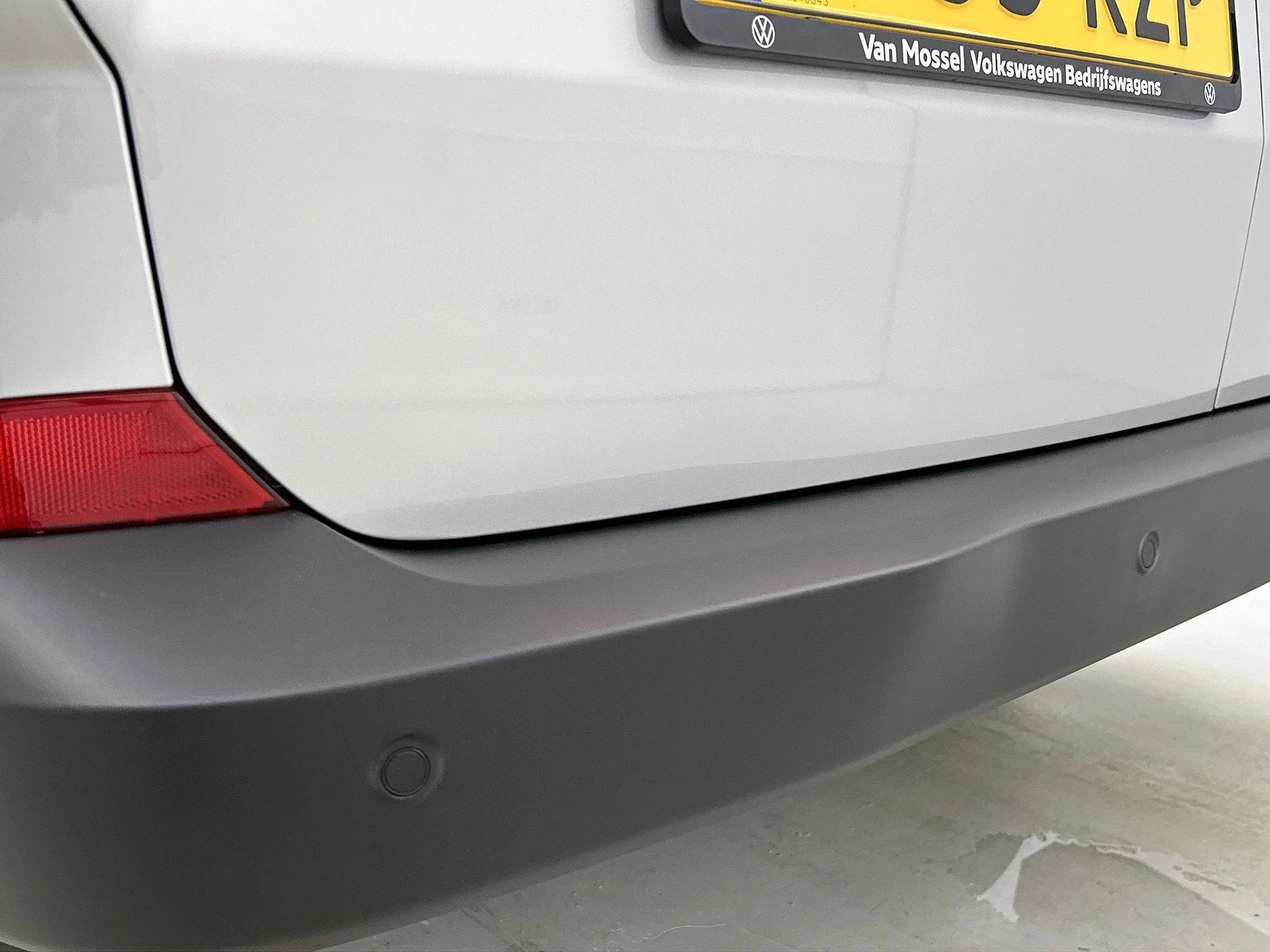 Volkswagen-Transporter-image-11