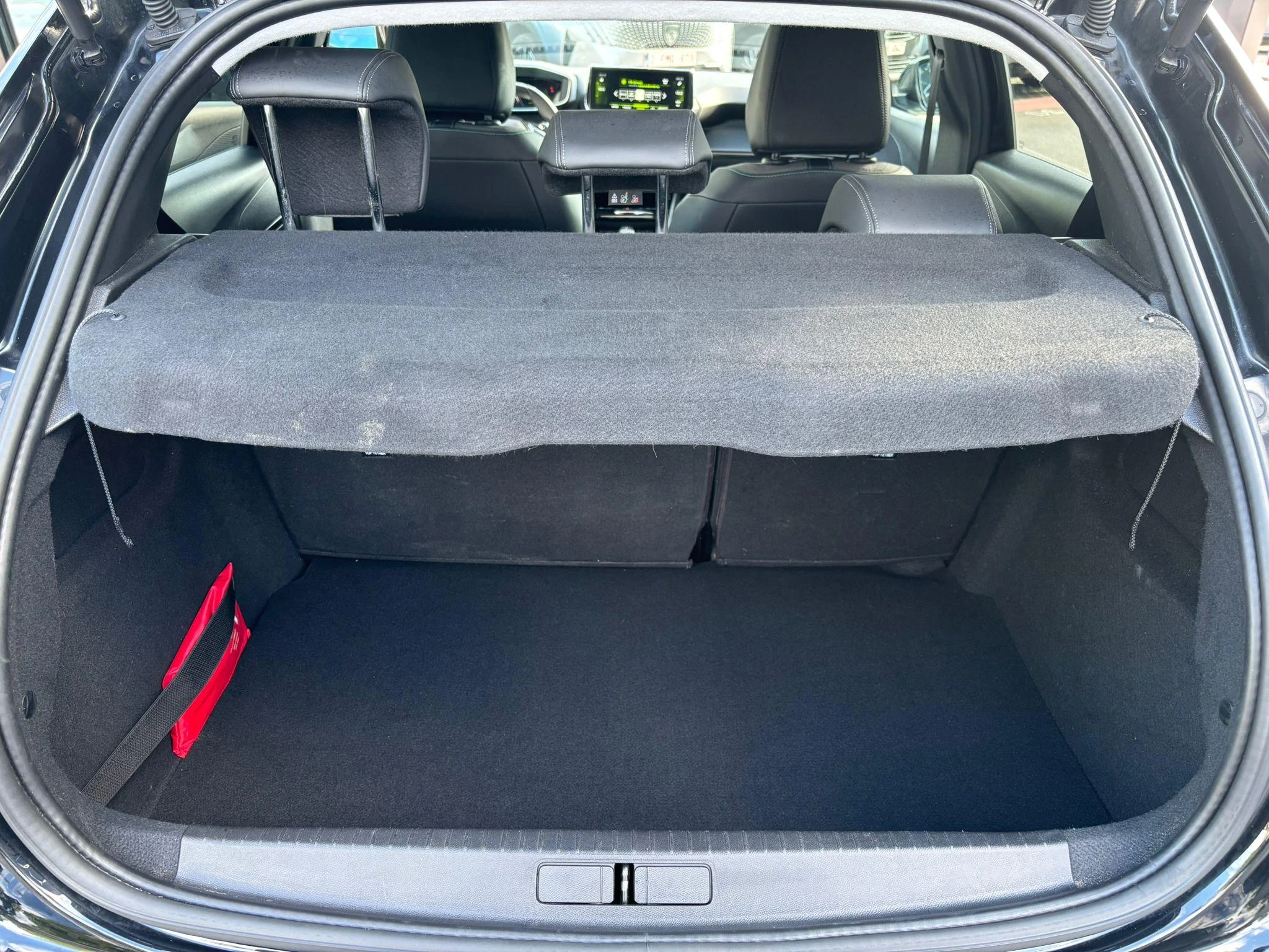 Peugeot 208 1.2 PureTech 100 EAT8 S&S Allure pack