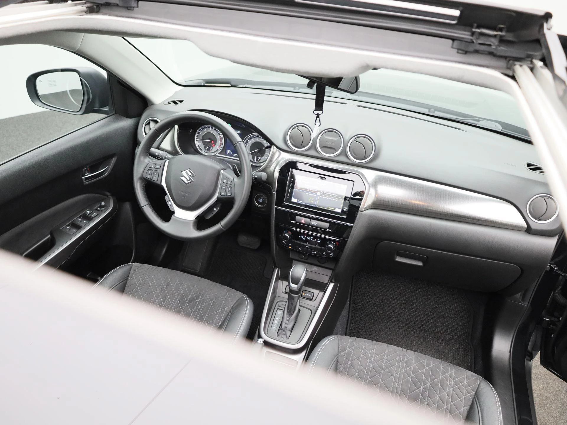 Suzuki-Grand Vitara-image-32