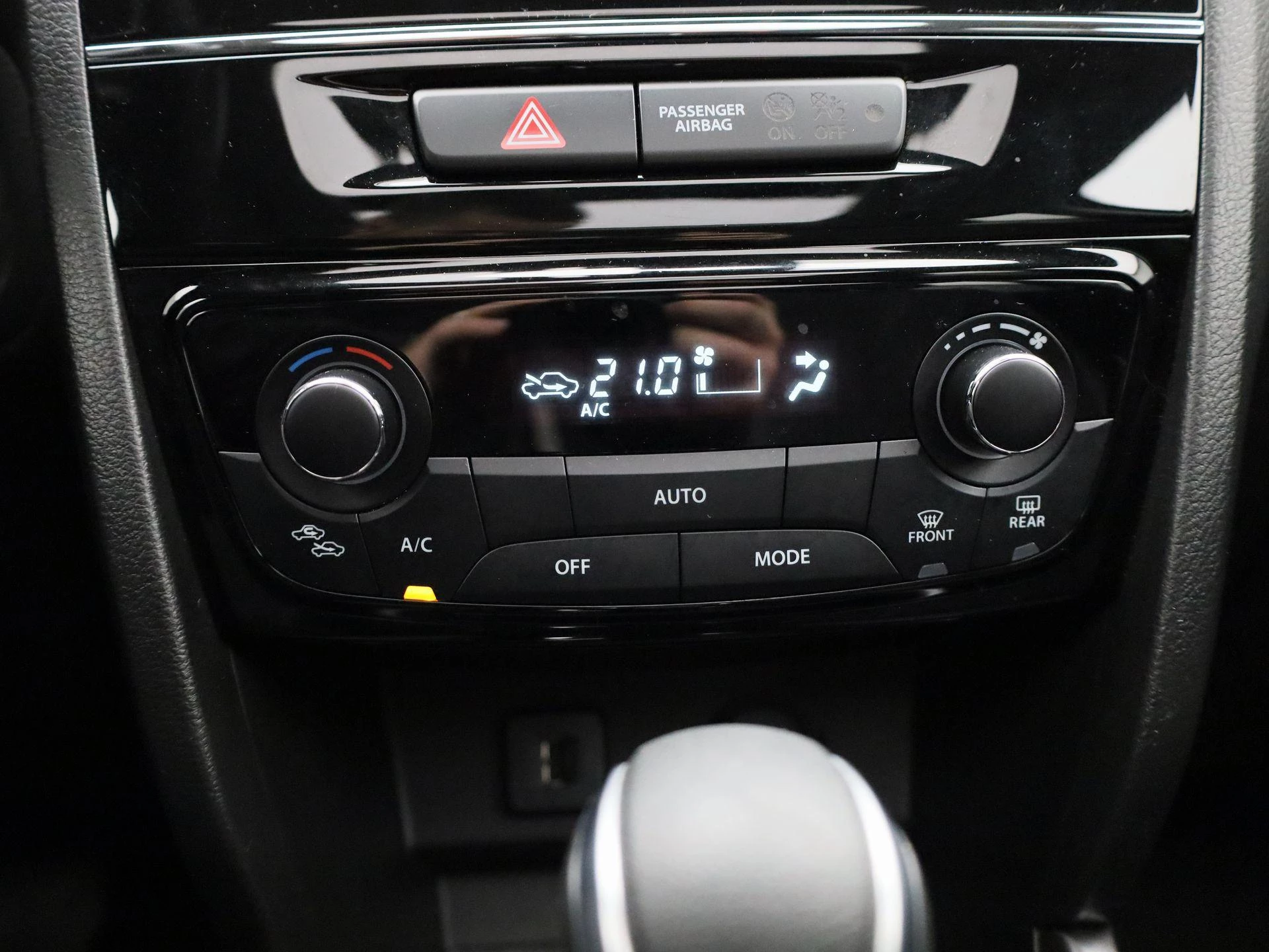 Suzuki-Grand Vitara-image-16