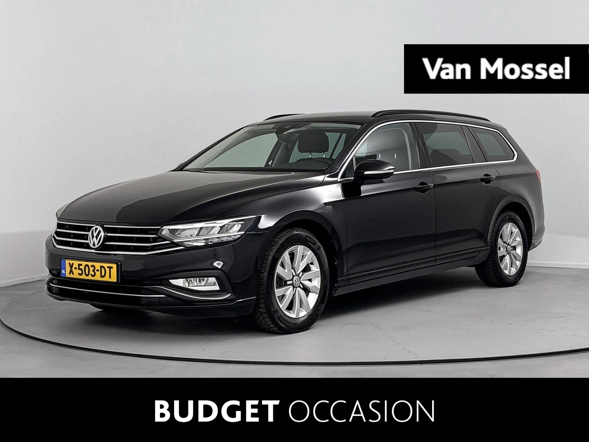 Volkswagen-Passat-image-0