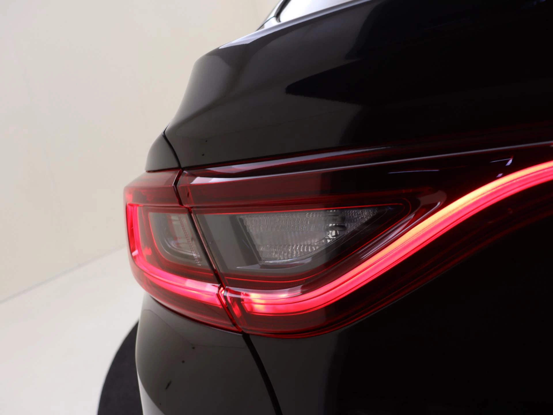 Renault-Arkana-image-30