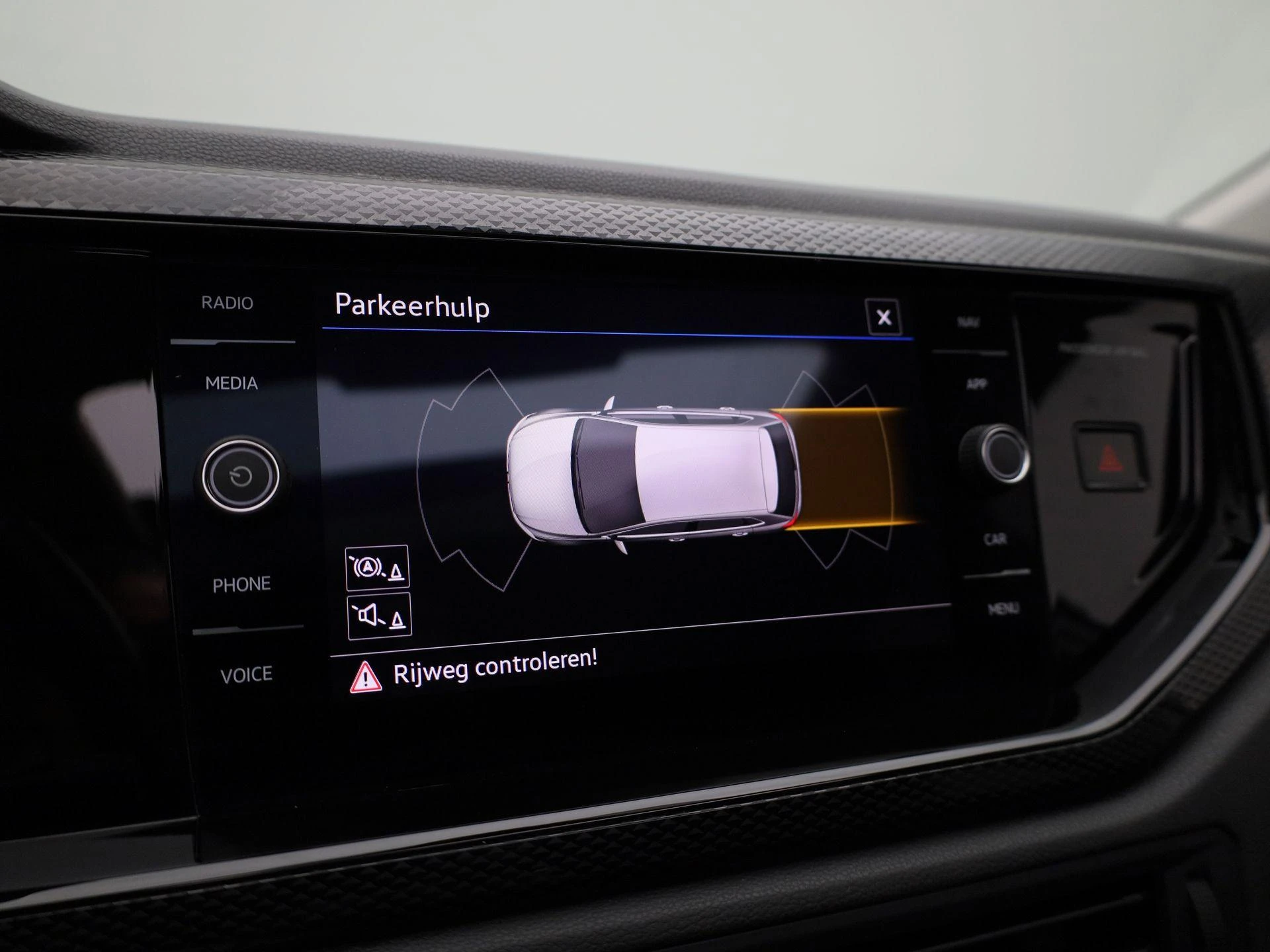 Volkswagen-Polo-image-23