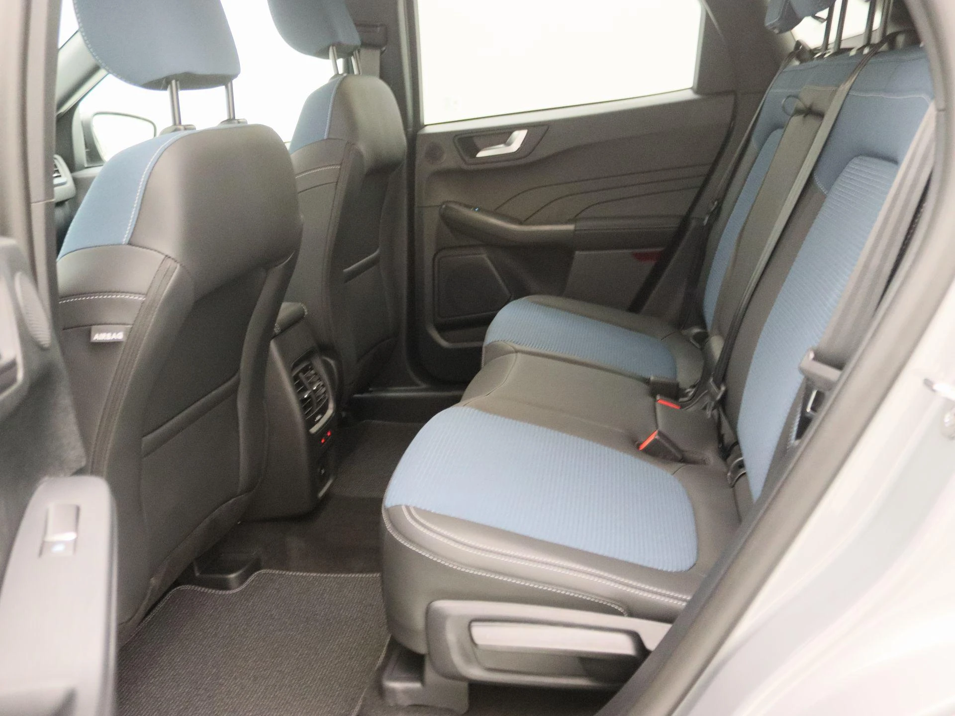 Ford-Kuga-image-13