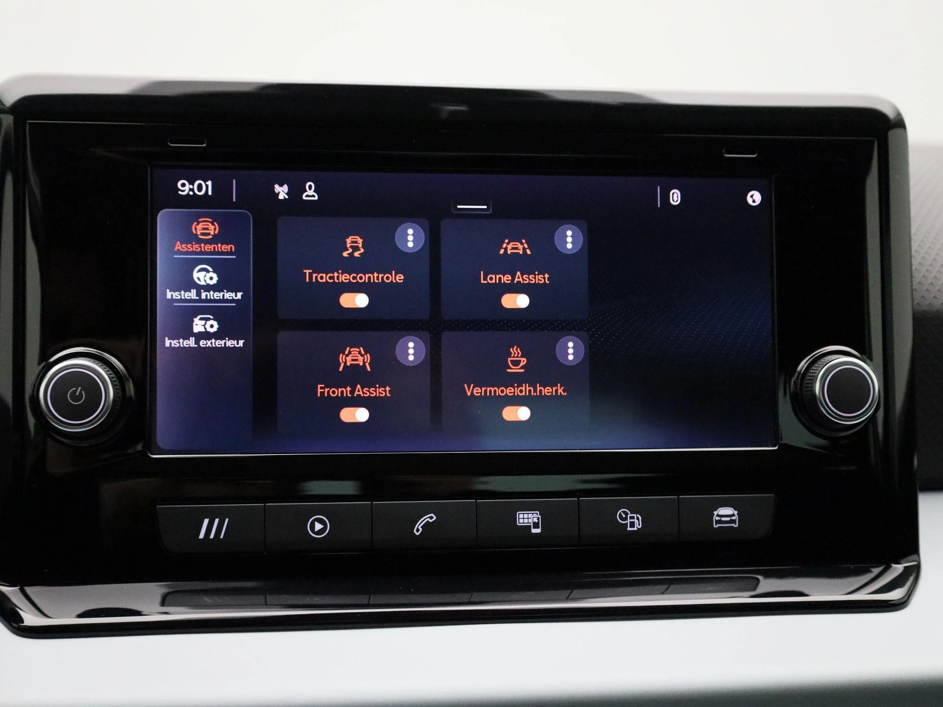 SEAT-Arona-image-22