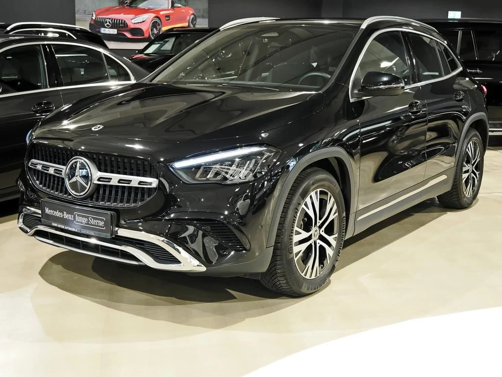 Mercedes-Benz-GLA 200-image-7
