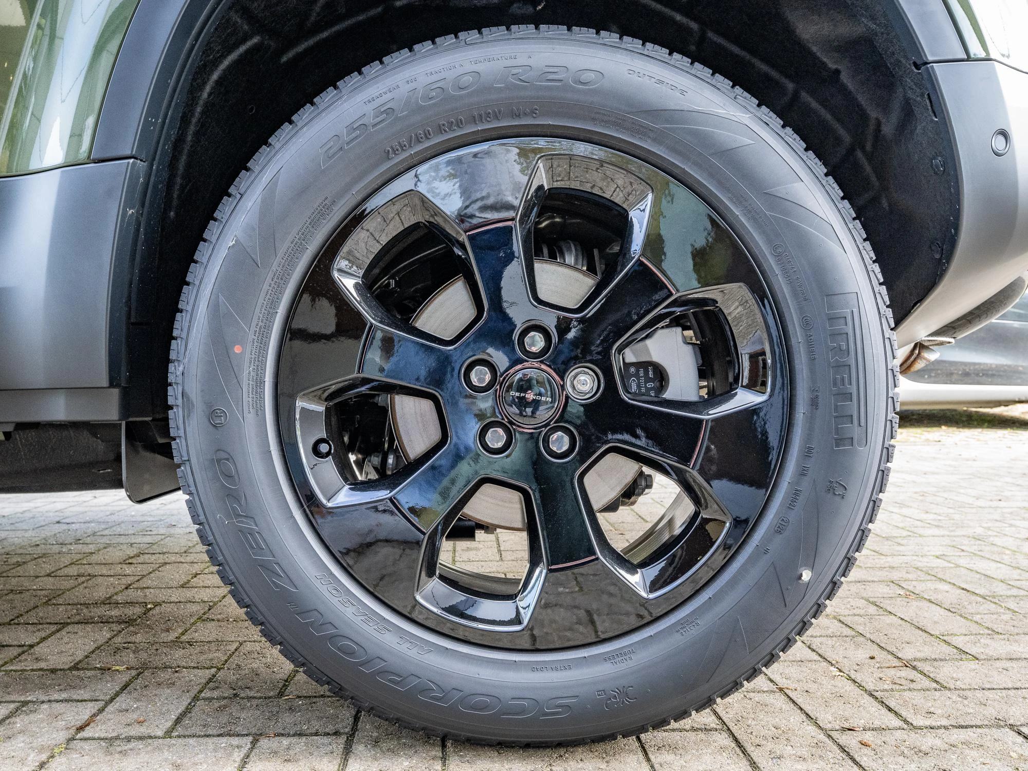 Land Rover-Defender-image-9