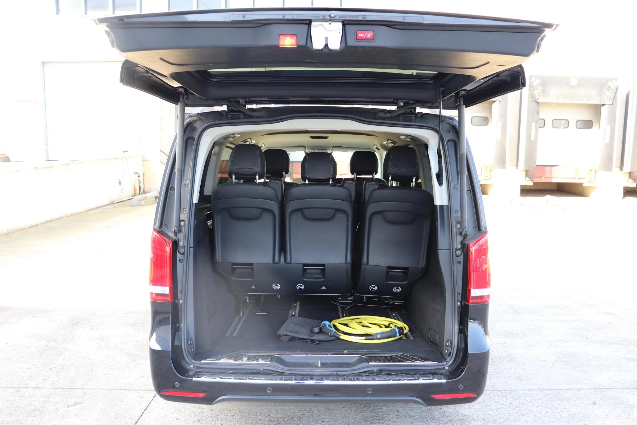 Mercedes-Benz EQV ARRAY 300
