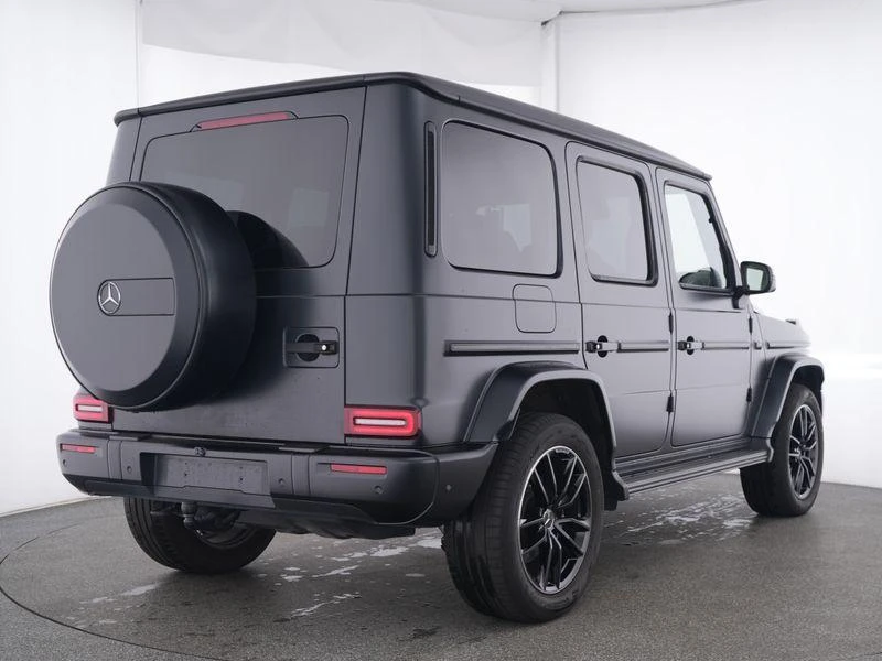 Mercedes-Benz-G-Klasse-image-1