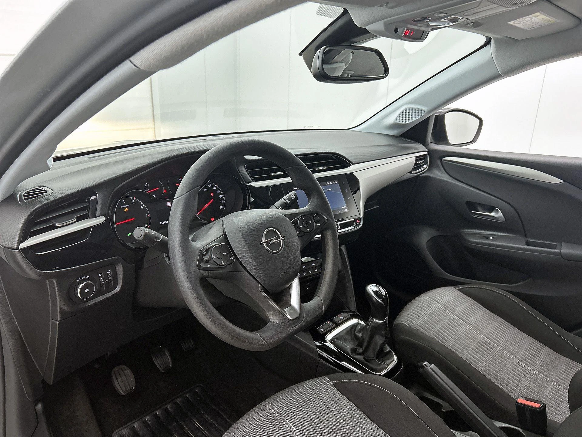 Opel-Corsa-image-19
