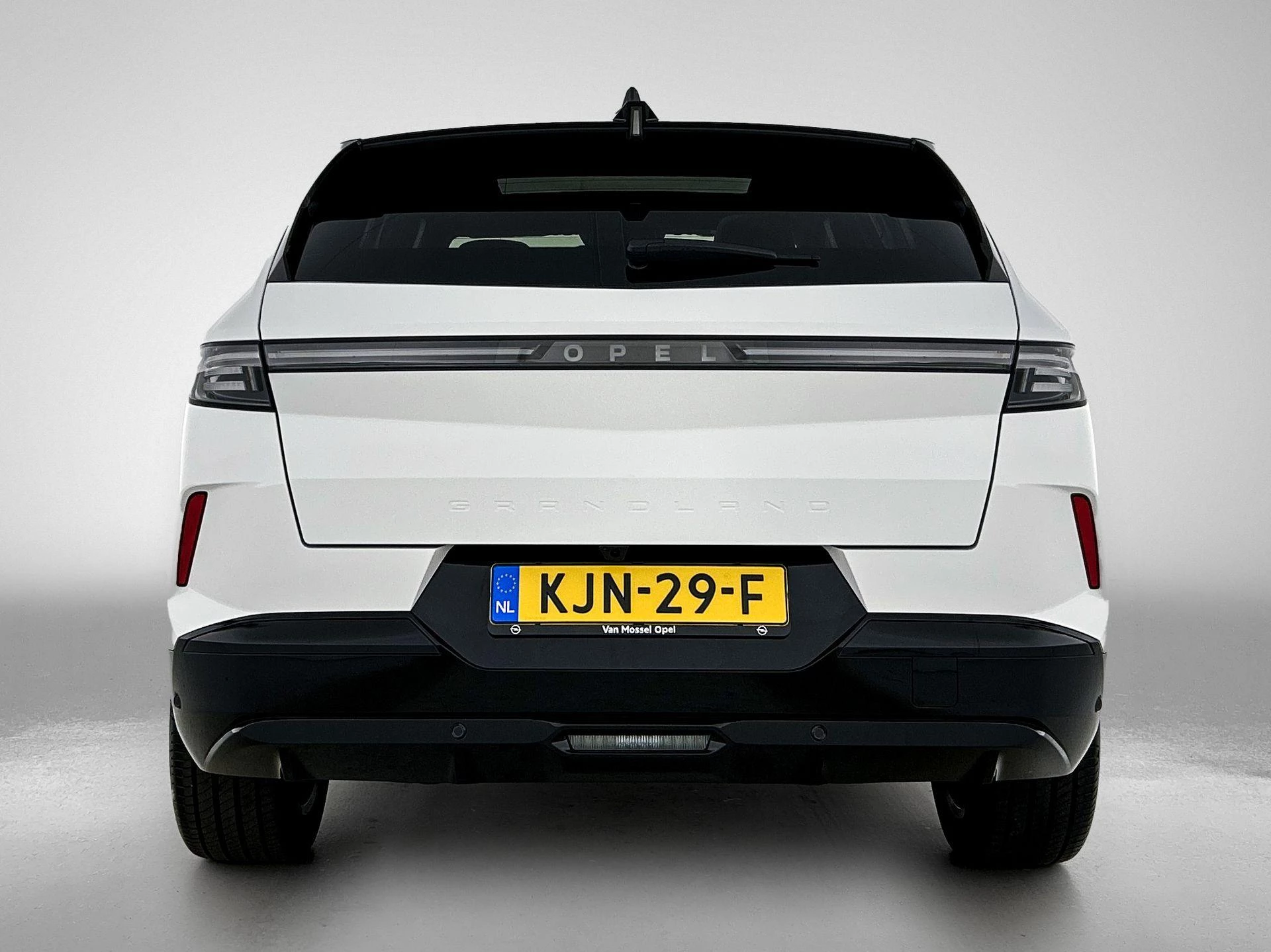 Opel-Grandland-image-2