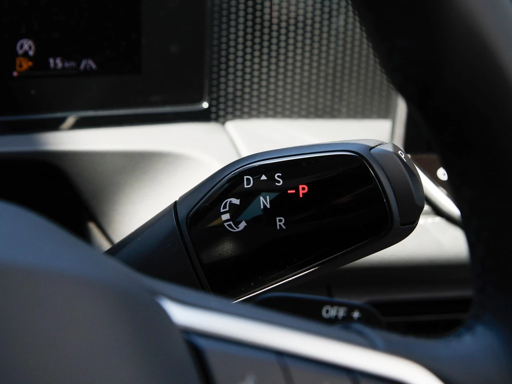 Volkswagen Tiguan 1,5 eTSI DSG Goal,AHK,LED,ACC,Navi Lenkrad/Sitzheizung,Climatronic,360° Kamera