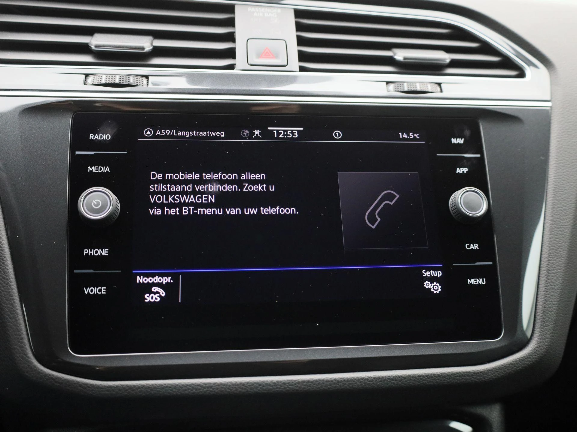 Volkswagen-Tiguan-image-25