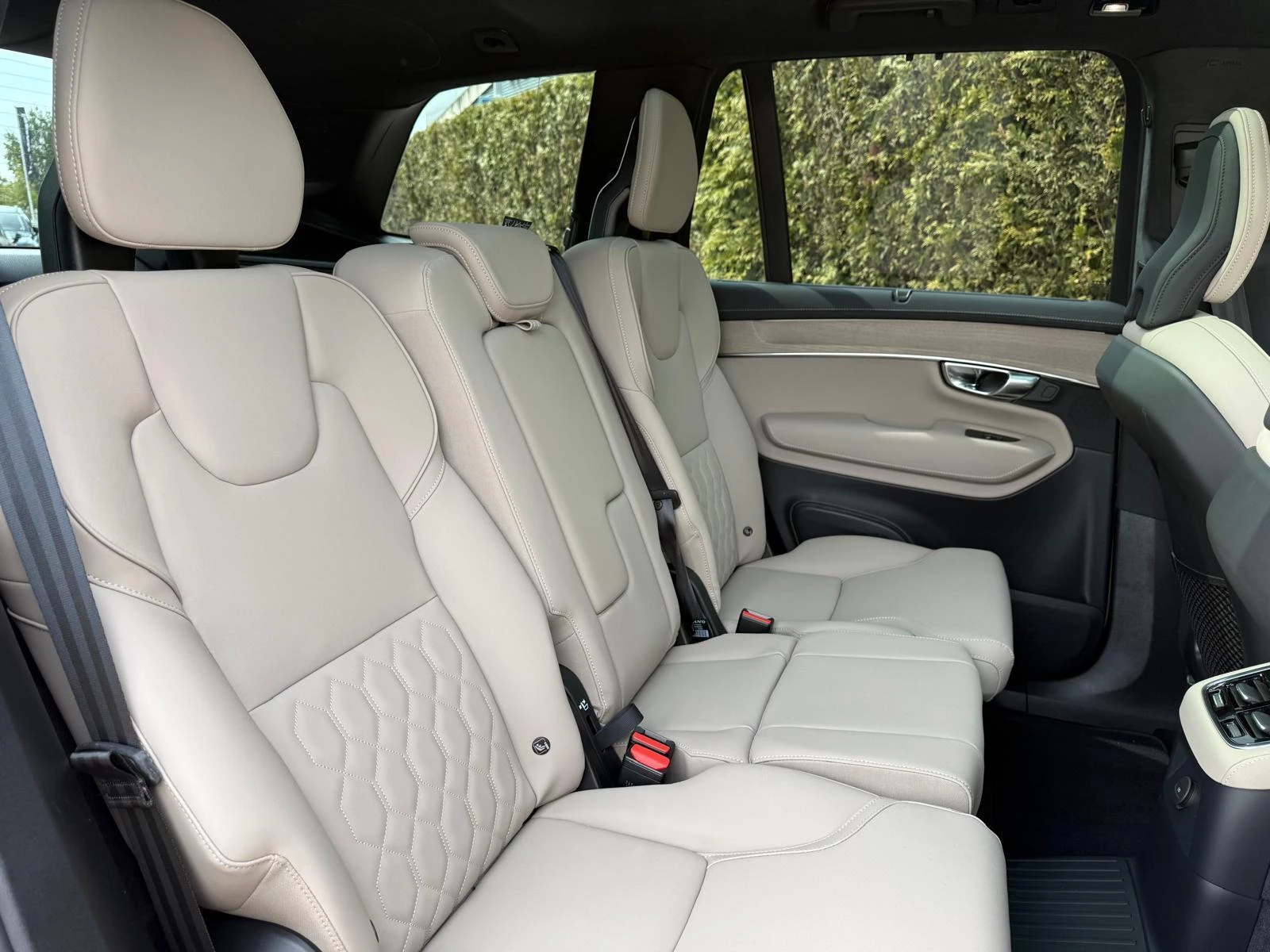 Volvo-XC90-image-27