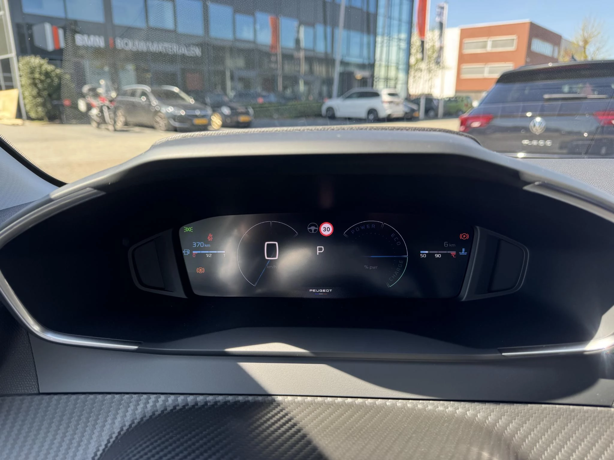 Peugeot-208-image-18