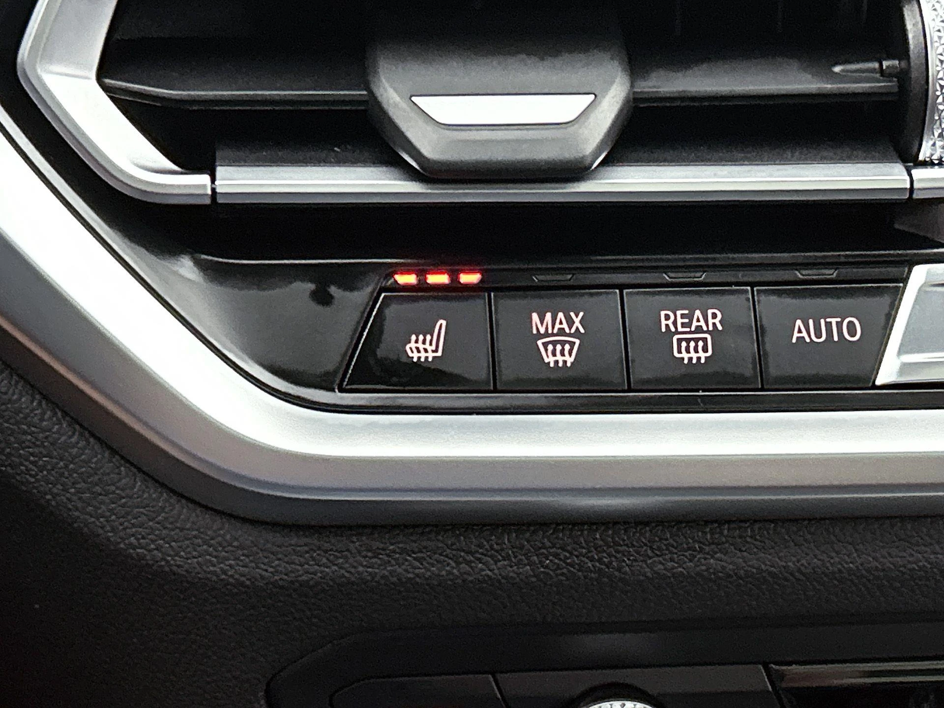 BMW 3 Serie Touring 330e High Executive