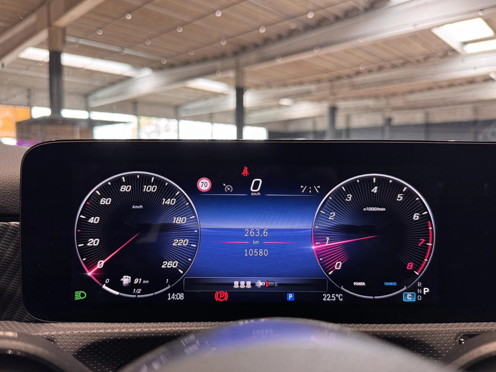 Mercedes-Benz-A-Klasse-image-16