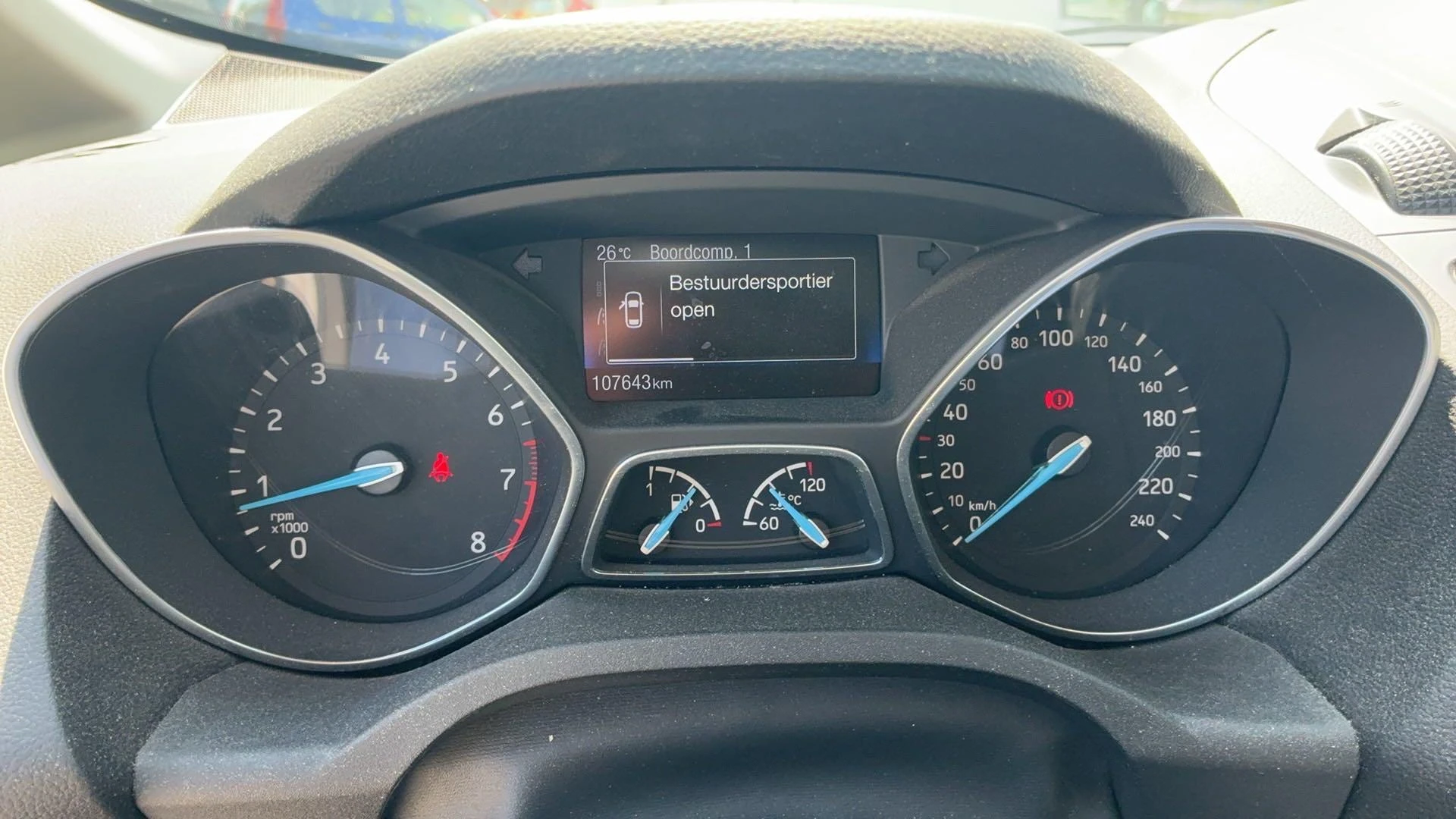 Ford-C-MAX-image-10