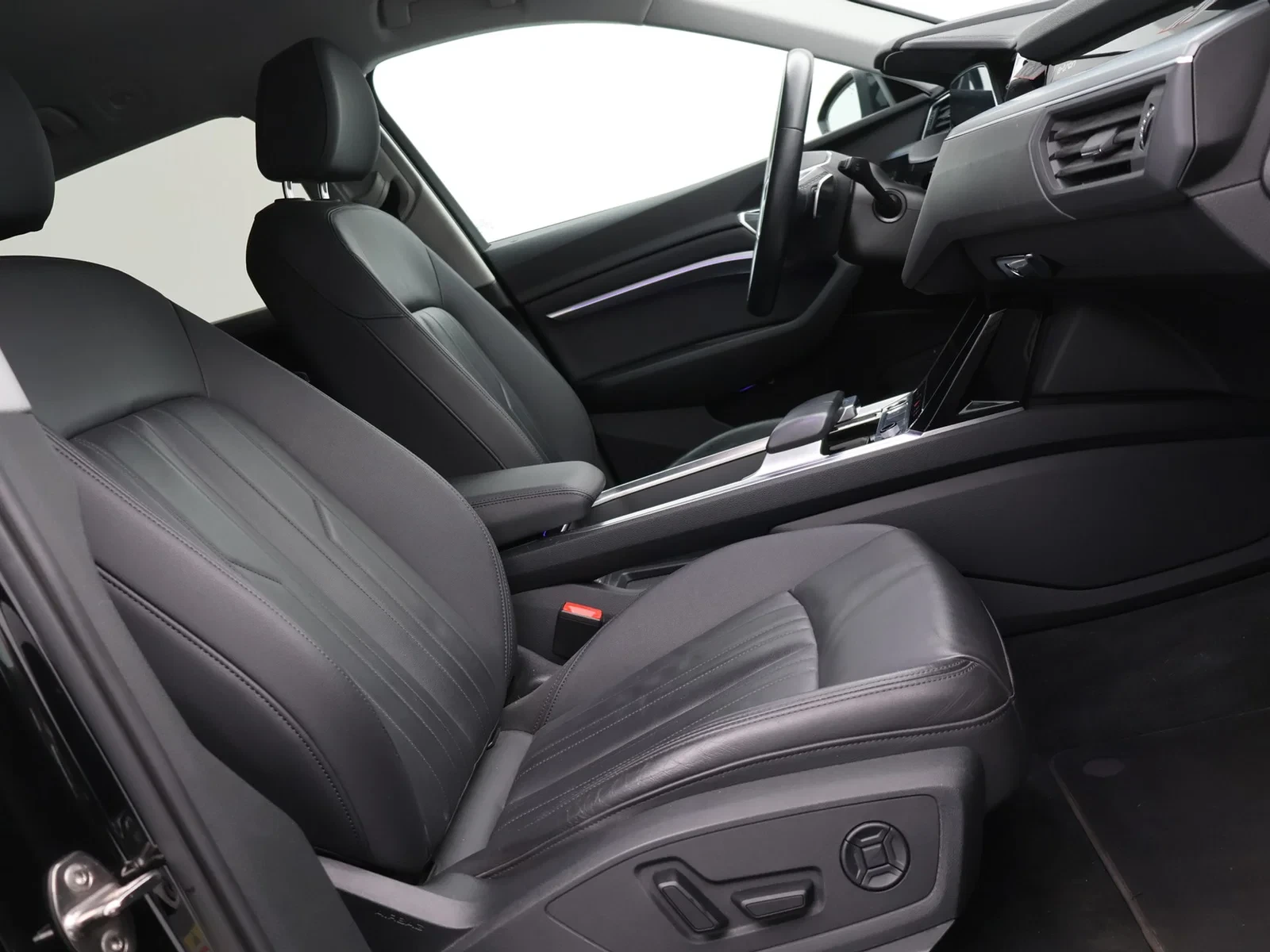 Audi-e-tron-image-7