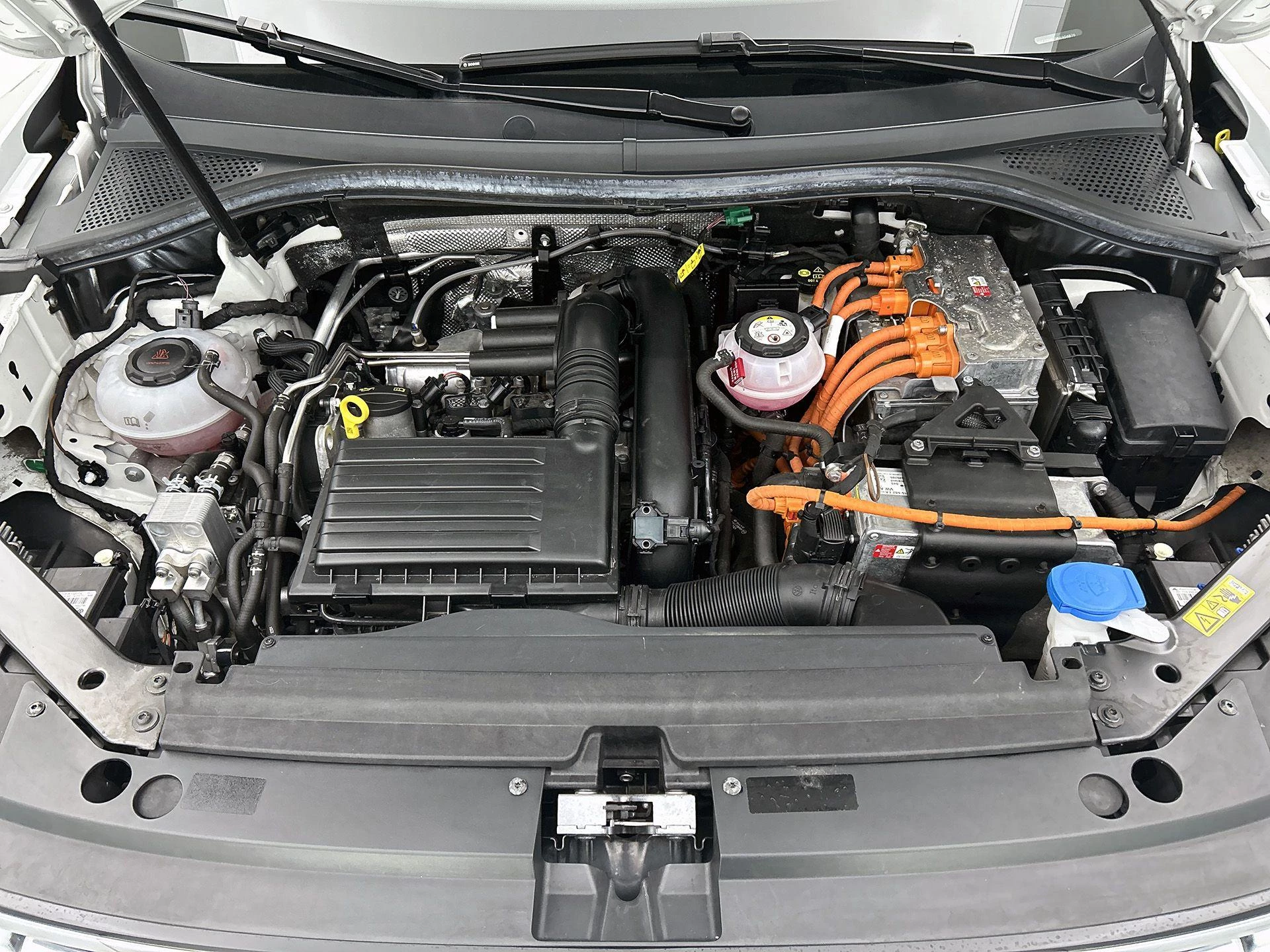 Volkswagen Tiguan 1.4 TSI eHybrid R-Line Business+