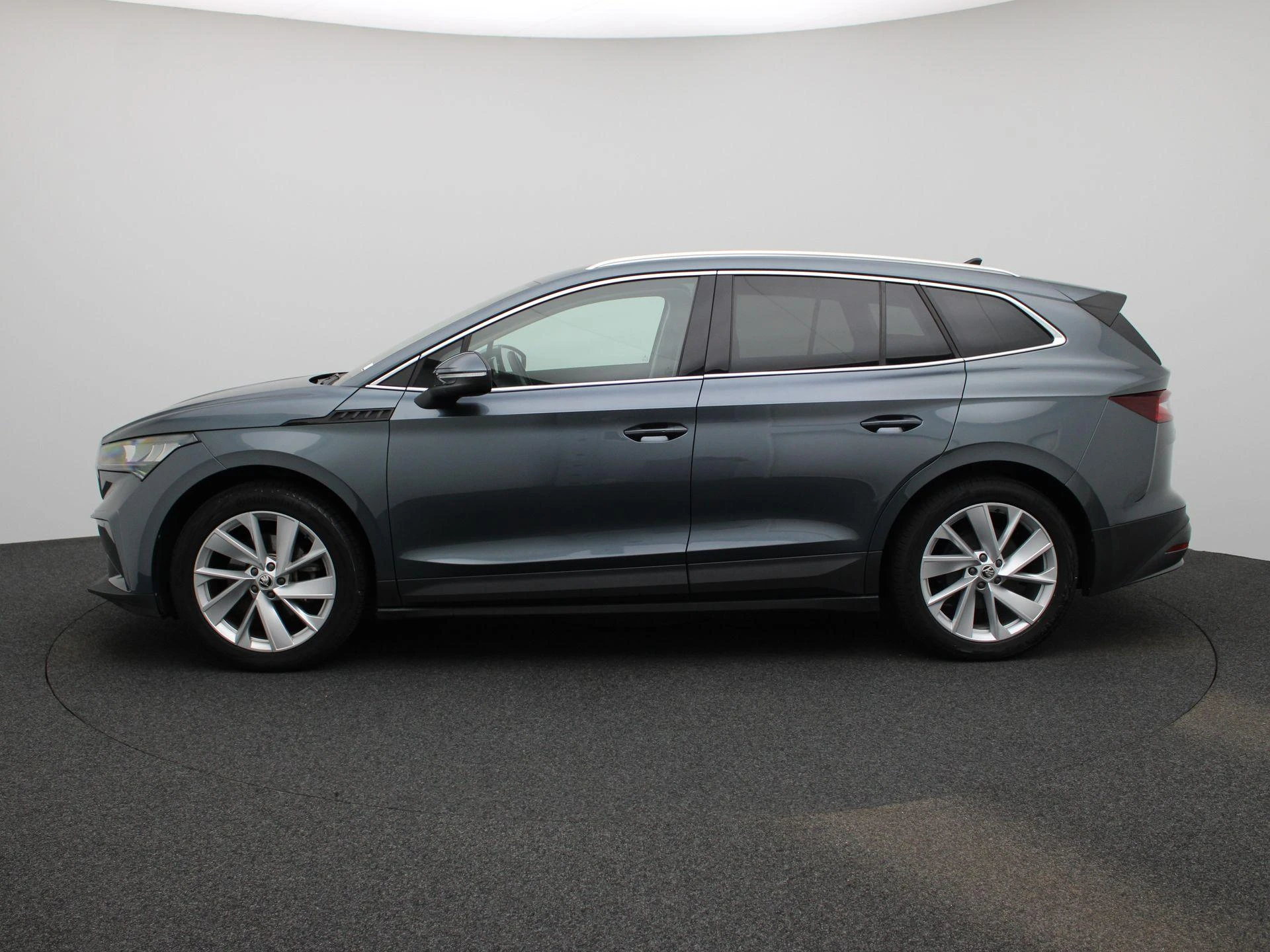 Škoda-Enyaq iV-image-3