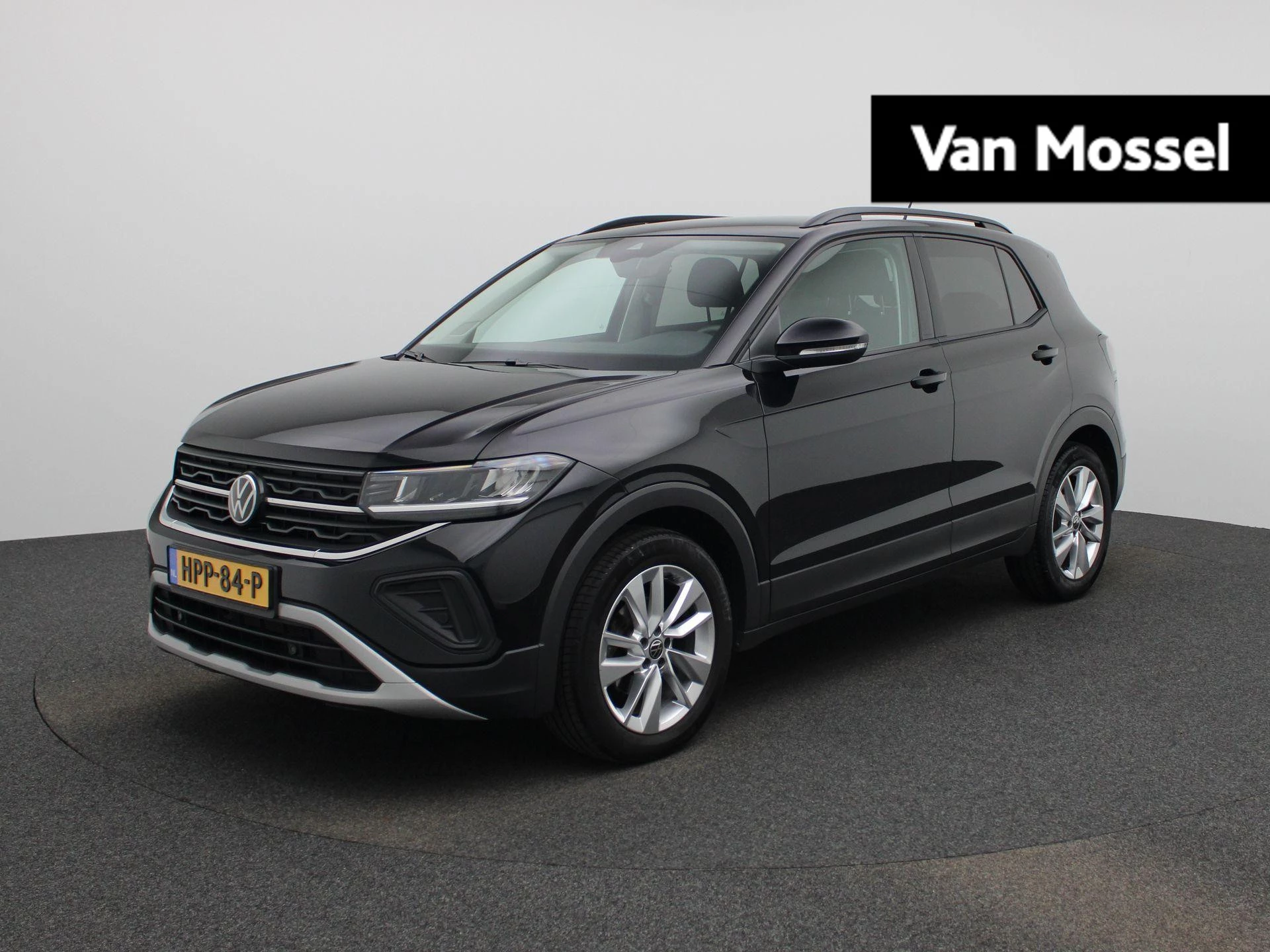 Volkswagen-T-Cross-image-0