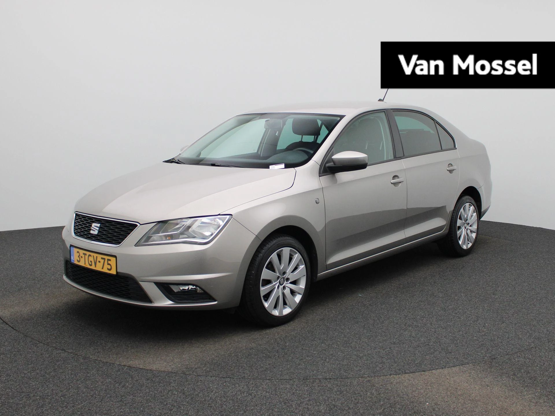 SEAT-Toledo-image-0