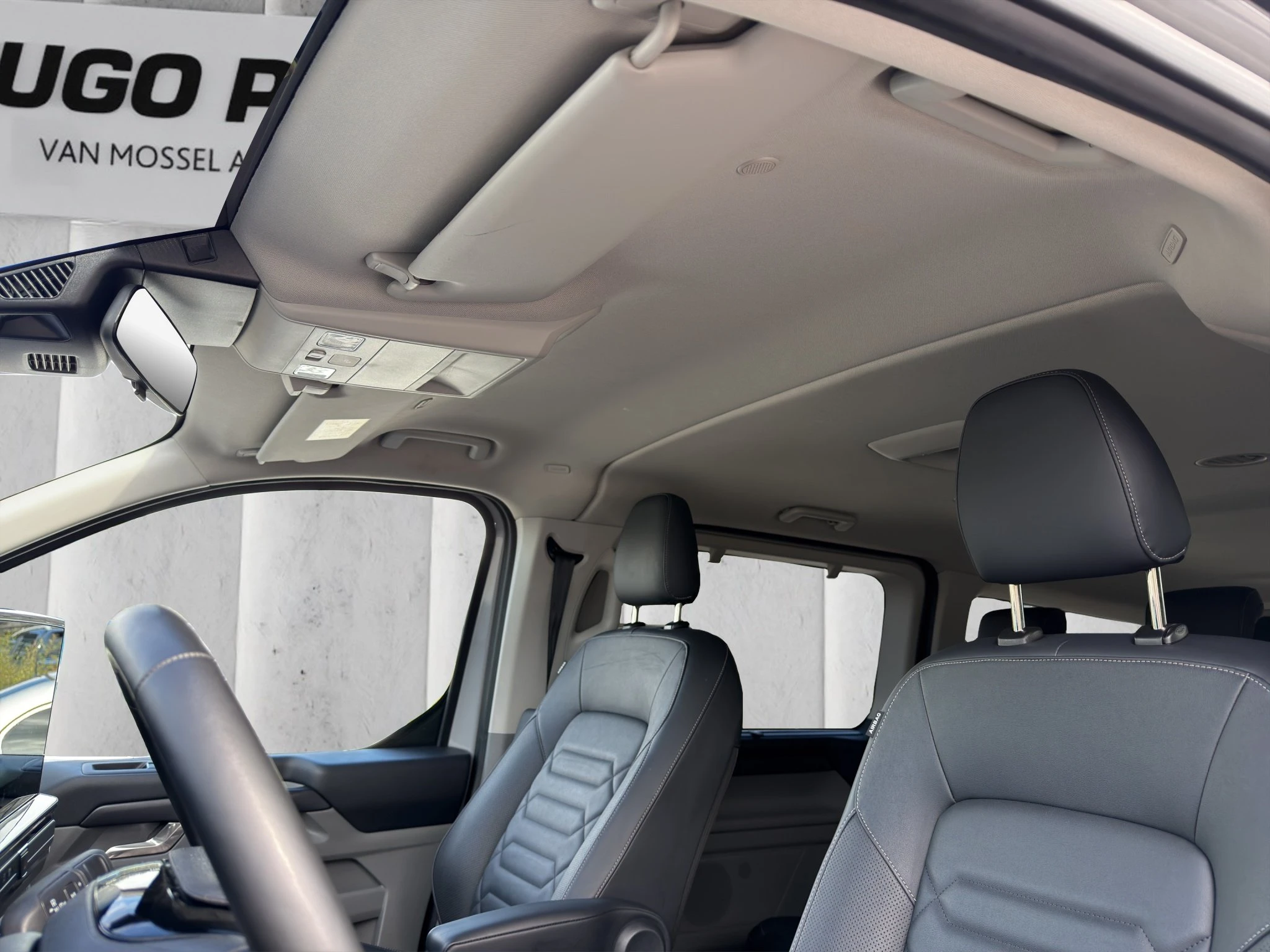 Ford-Tourneo Custom-image-15