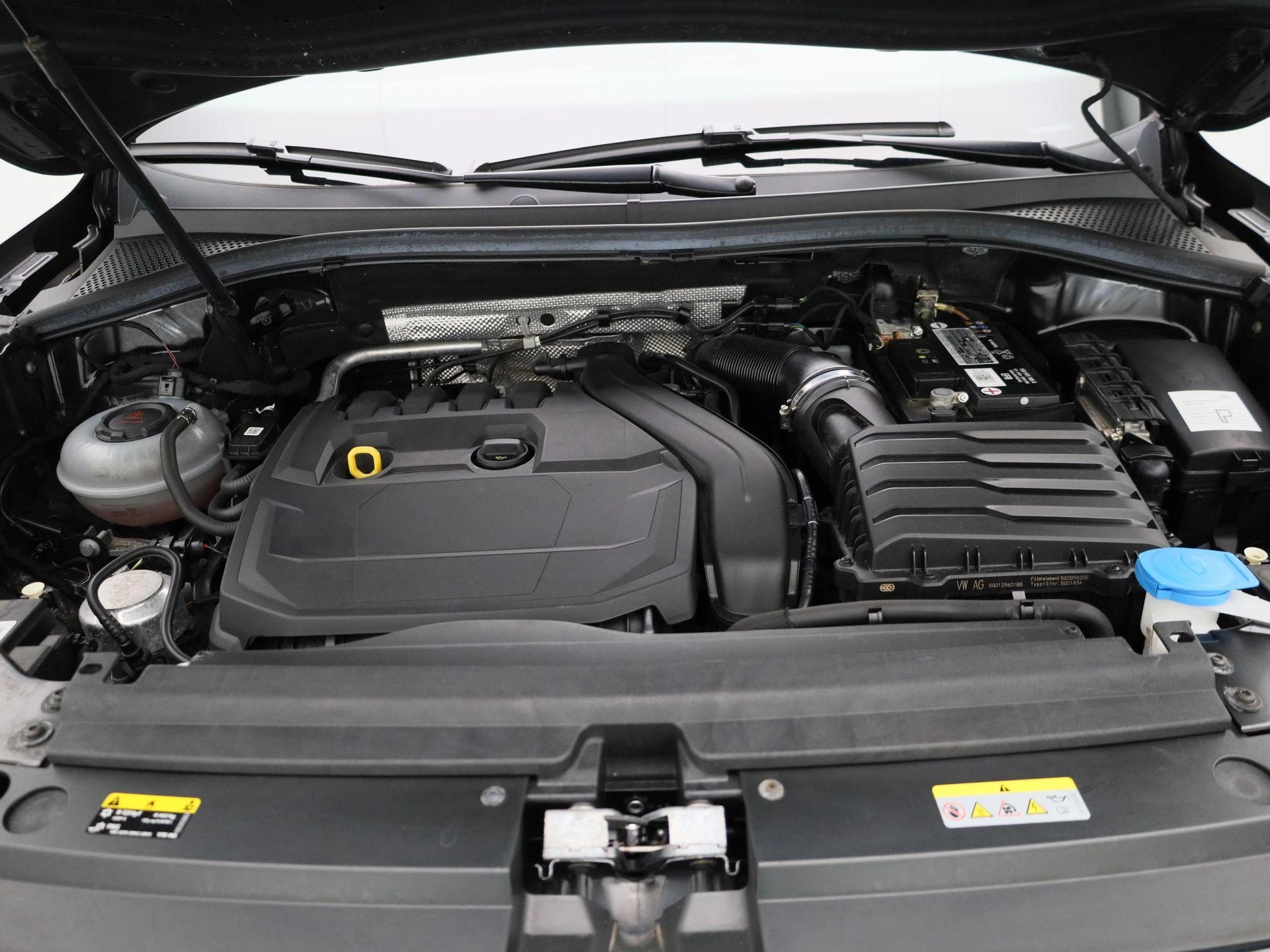 Volkswagen-Tiguan-image-34