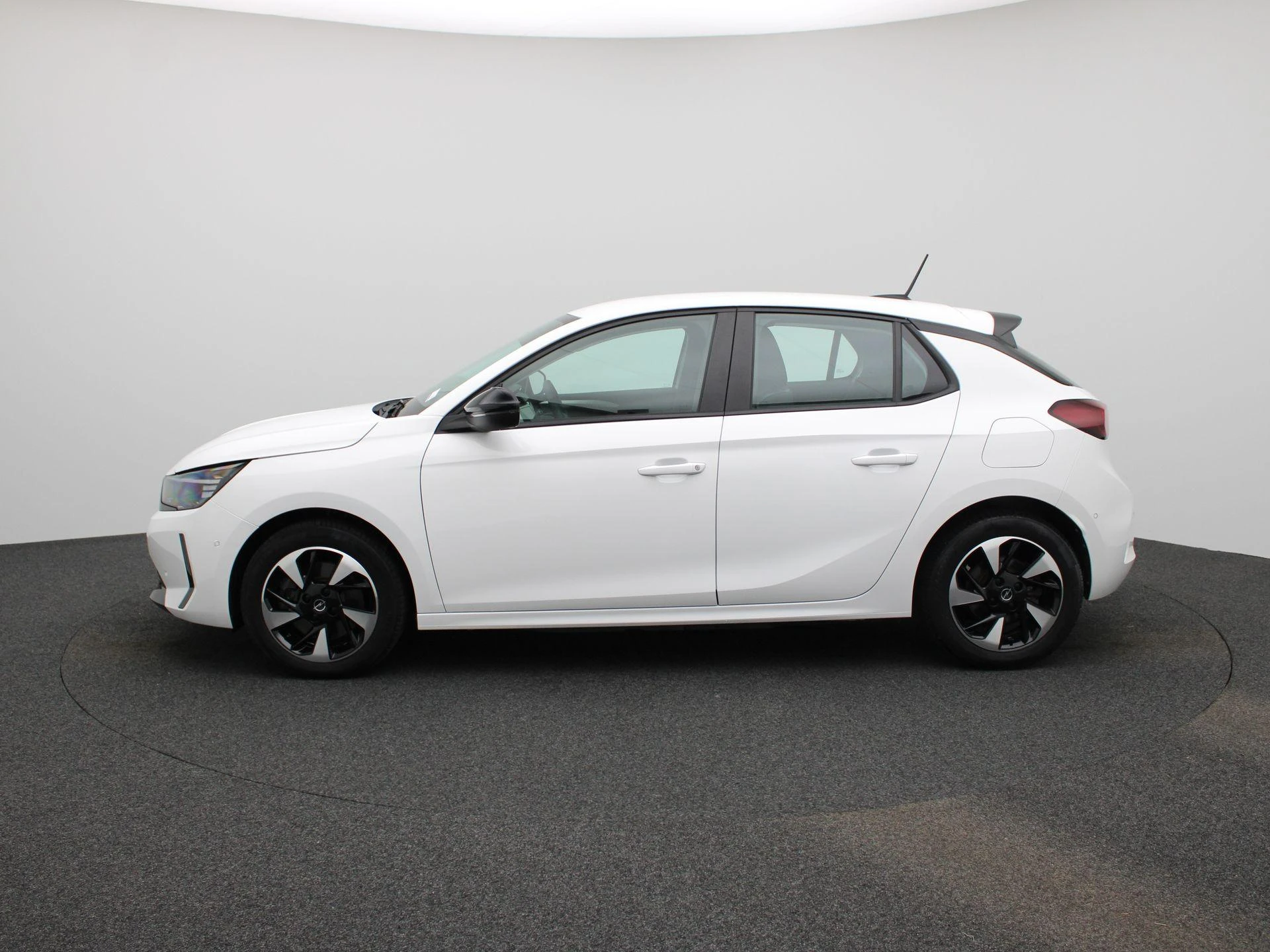 Opel-Corsa-image-3