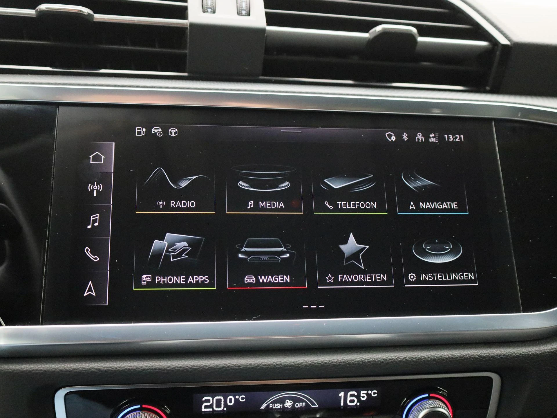 Audi-Q3-image-23