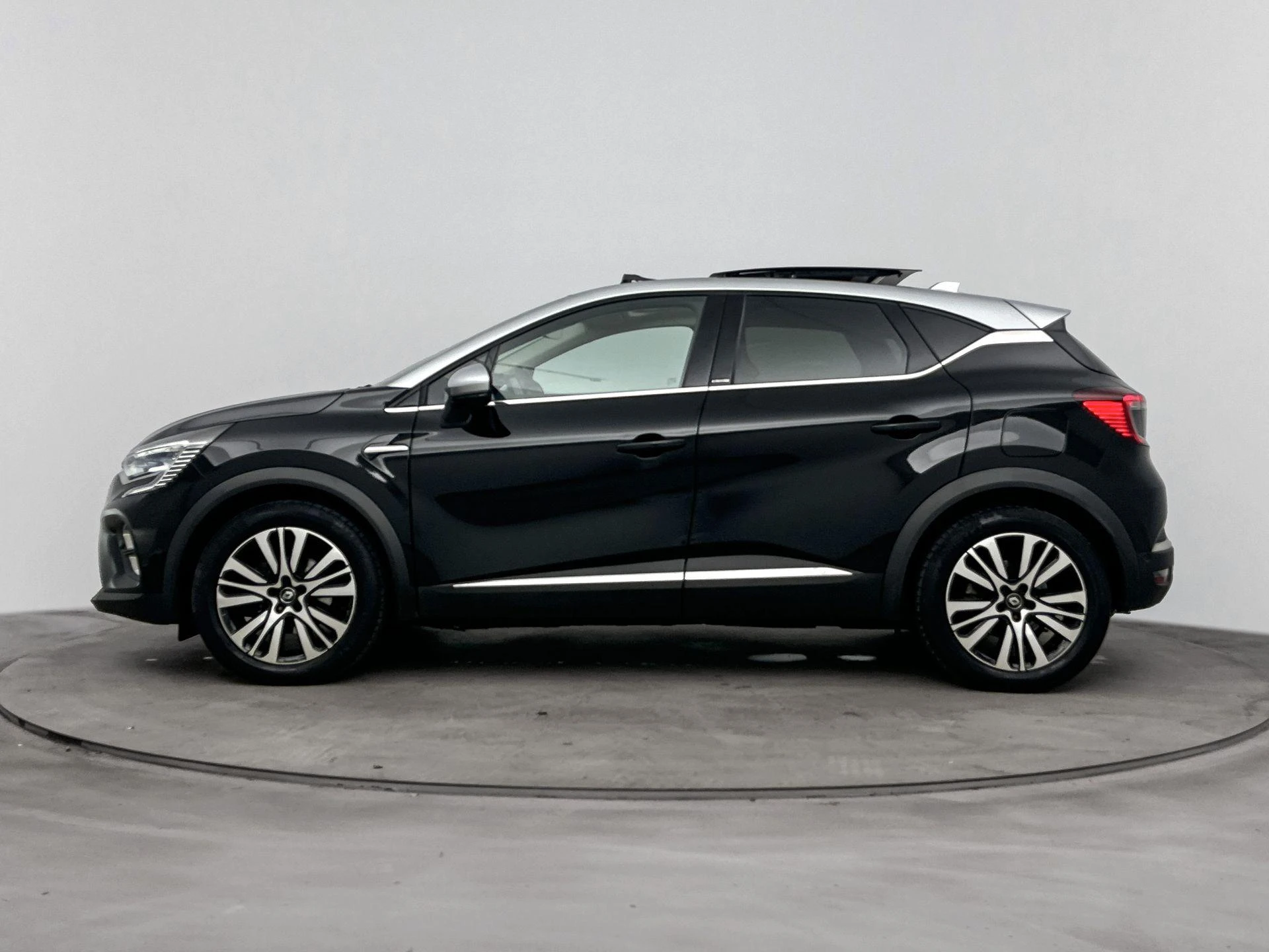 Renault-Captur-image-1