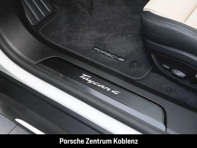 Porsche Taycan 4 Black Edition black edition