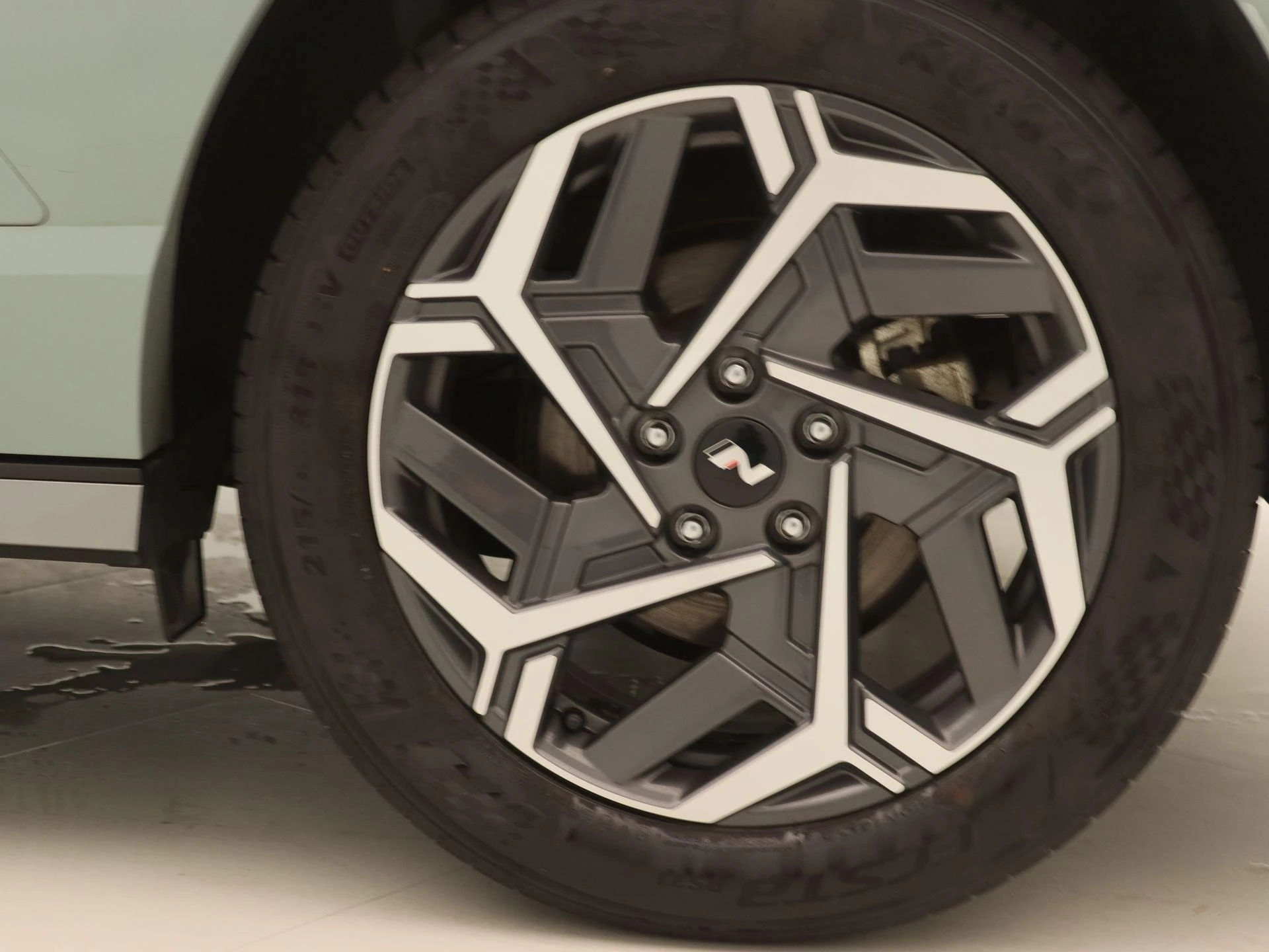 Hyundai-Kona-image-18