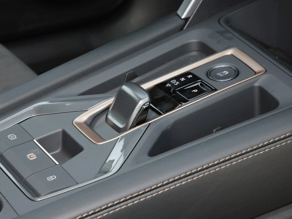 CUPRA Leon Sportstourer ST VZ Blavk Ed. 2.0 TSI UPE 62.025 4Drive