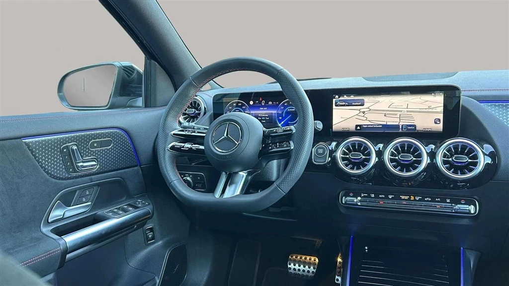 Mercedes-Benz-EQA-image-10