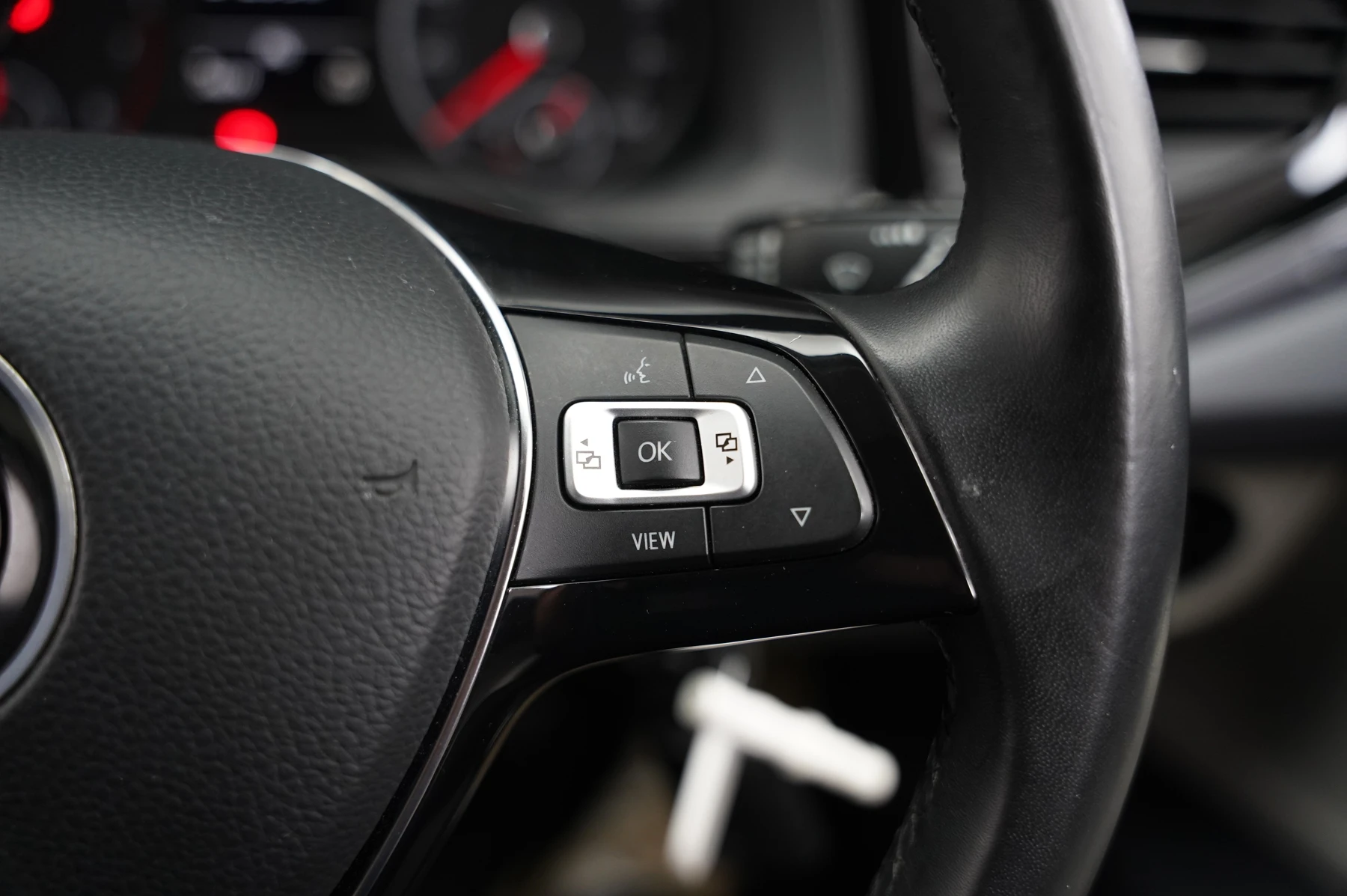 Volkswagen-Polo-image-17