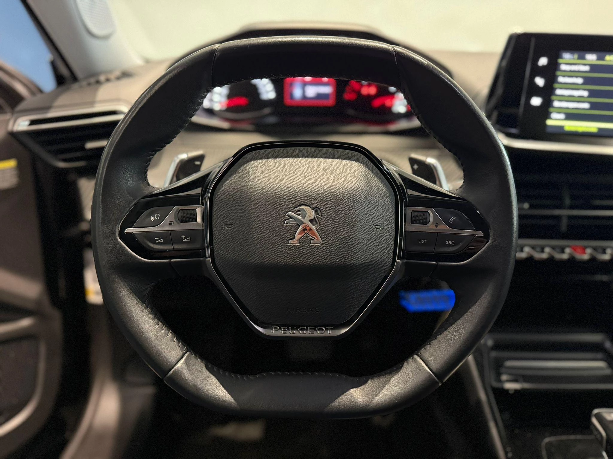 Peugeot-2008-image-16