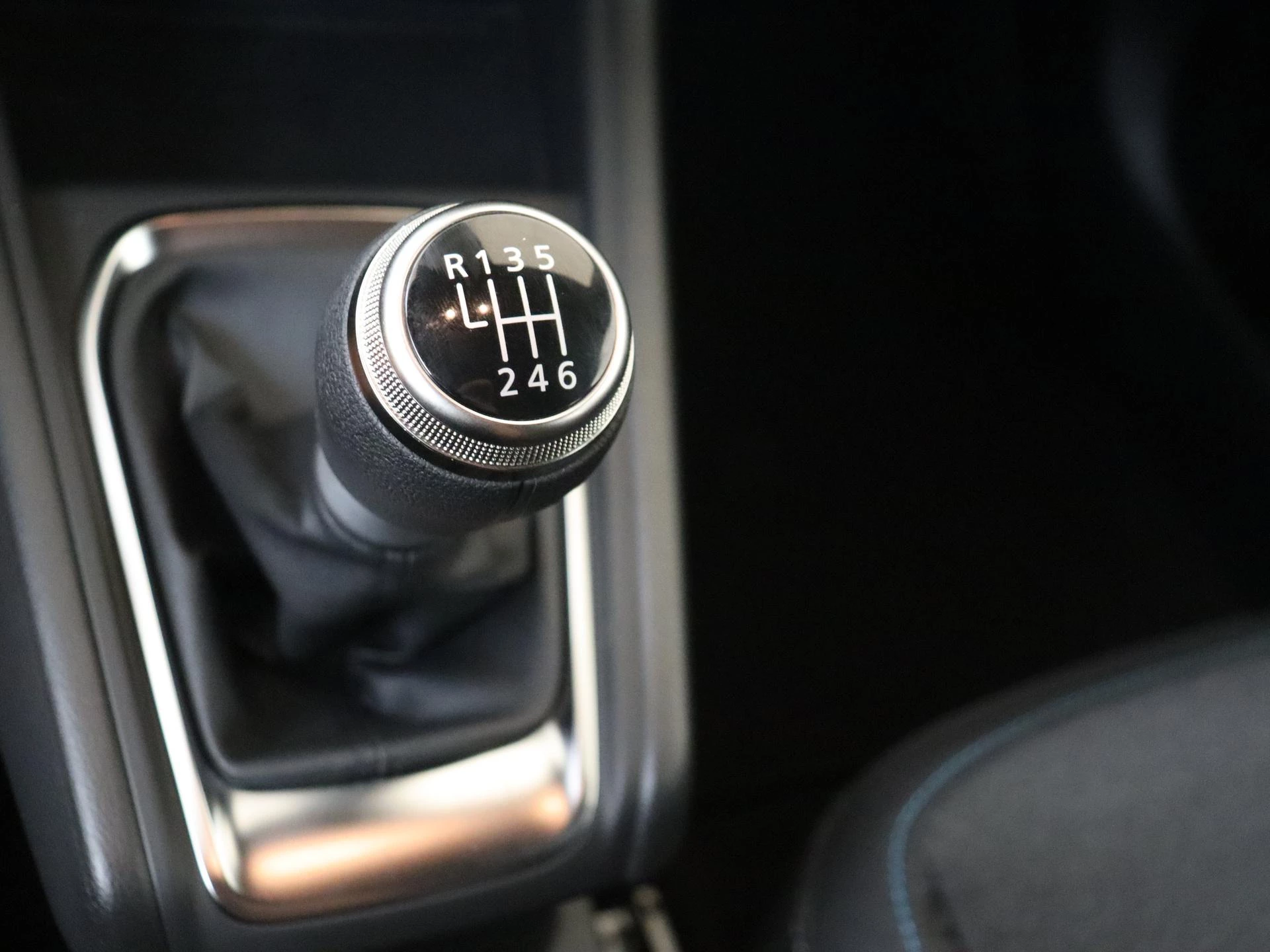 Renault-Captur-image-14