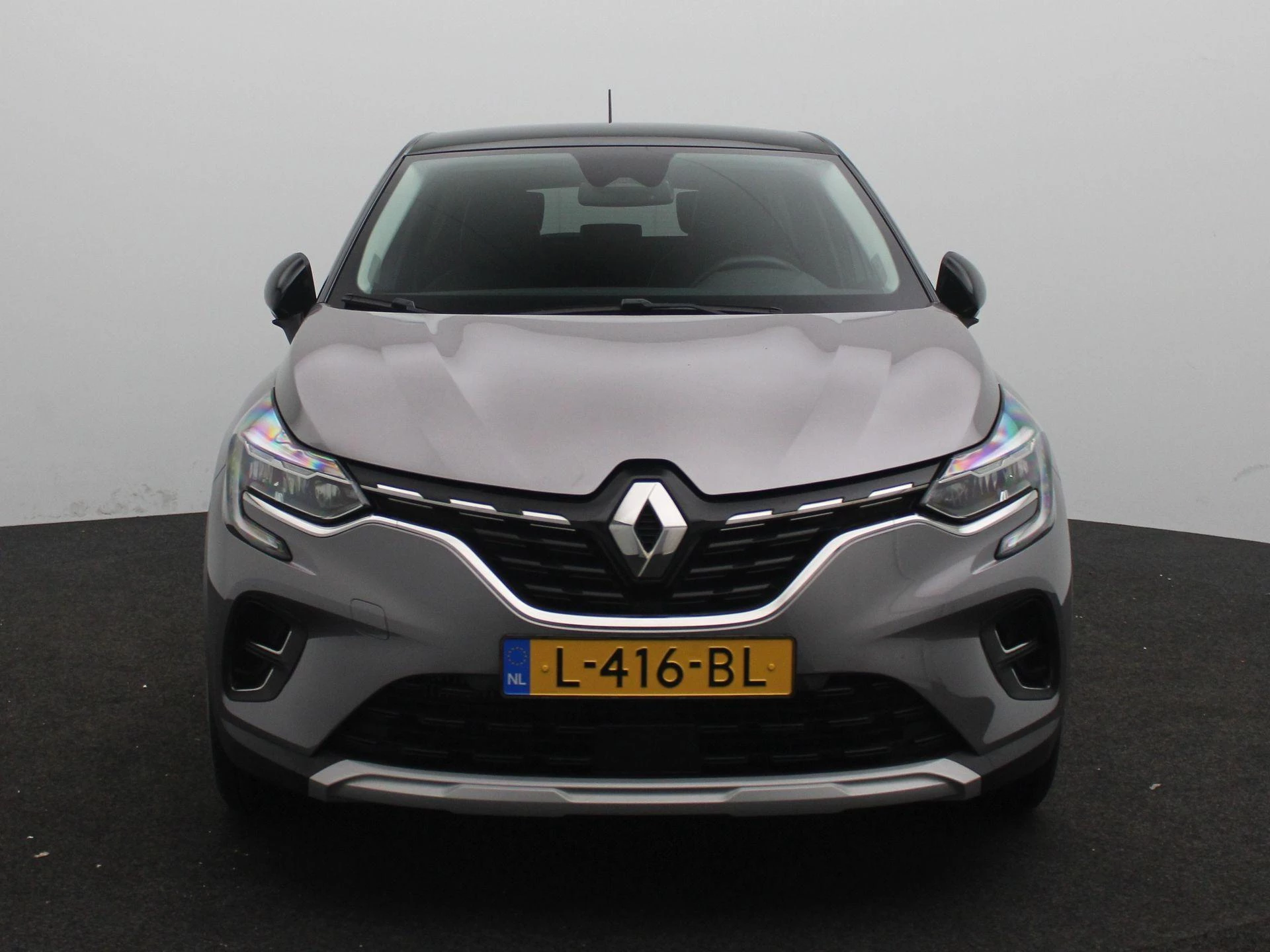 Renault-Captur-image-2