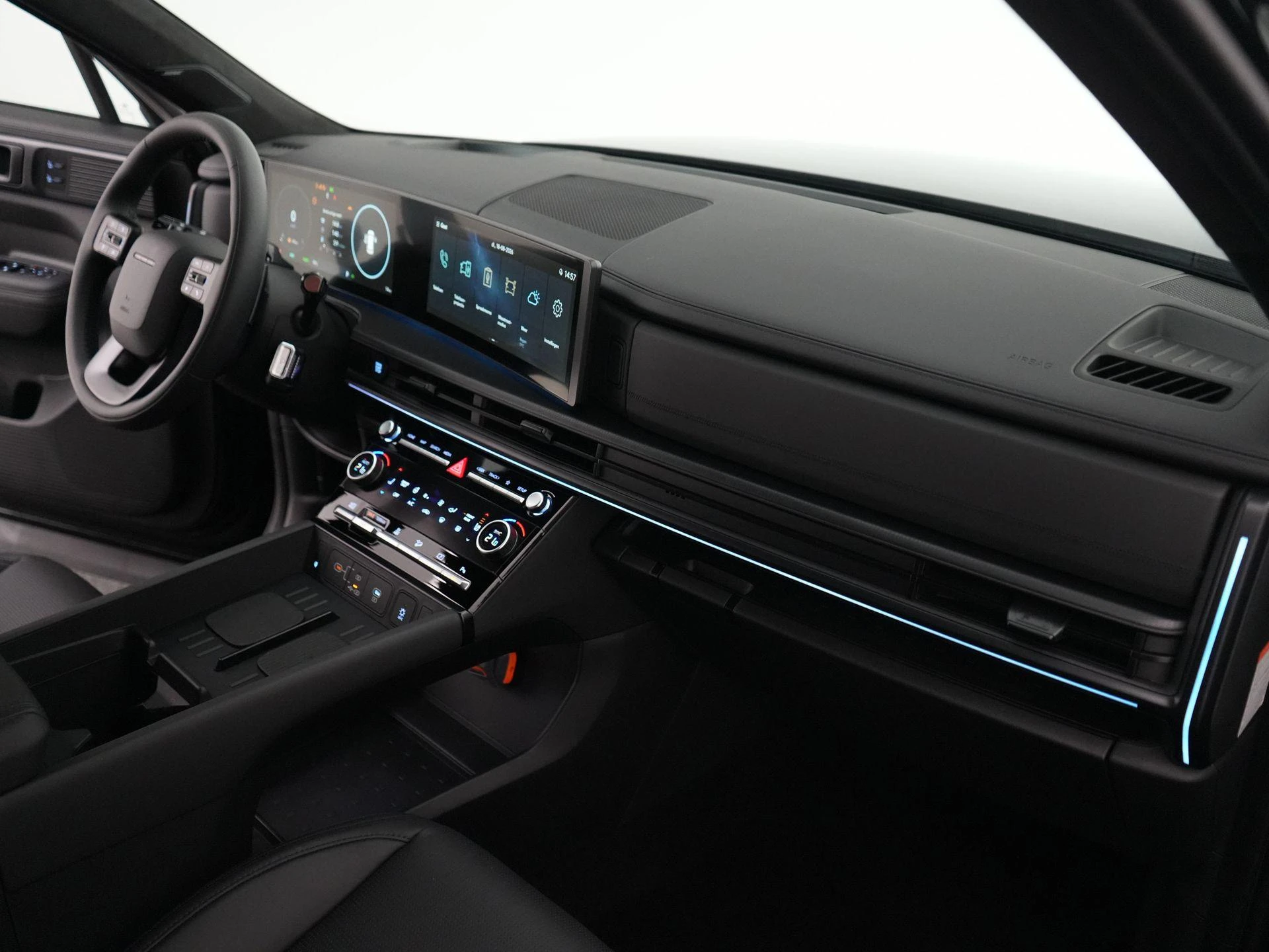 Hyundai-Santa Fe-image-44