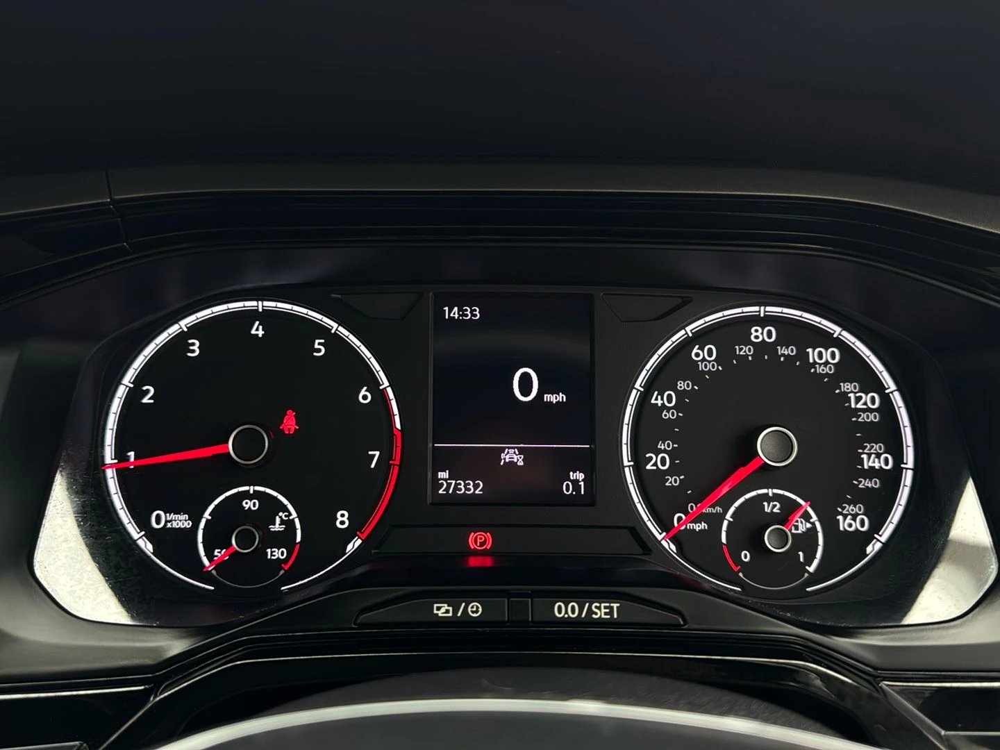 Volkswagen-Polo-image-12