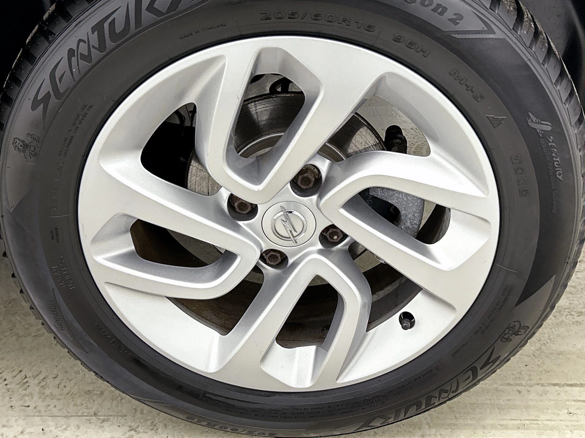 Opel Crossland X 1.2 Online Edition