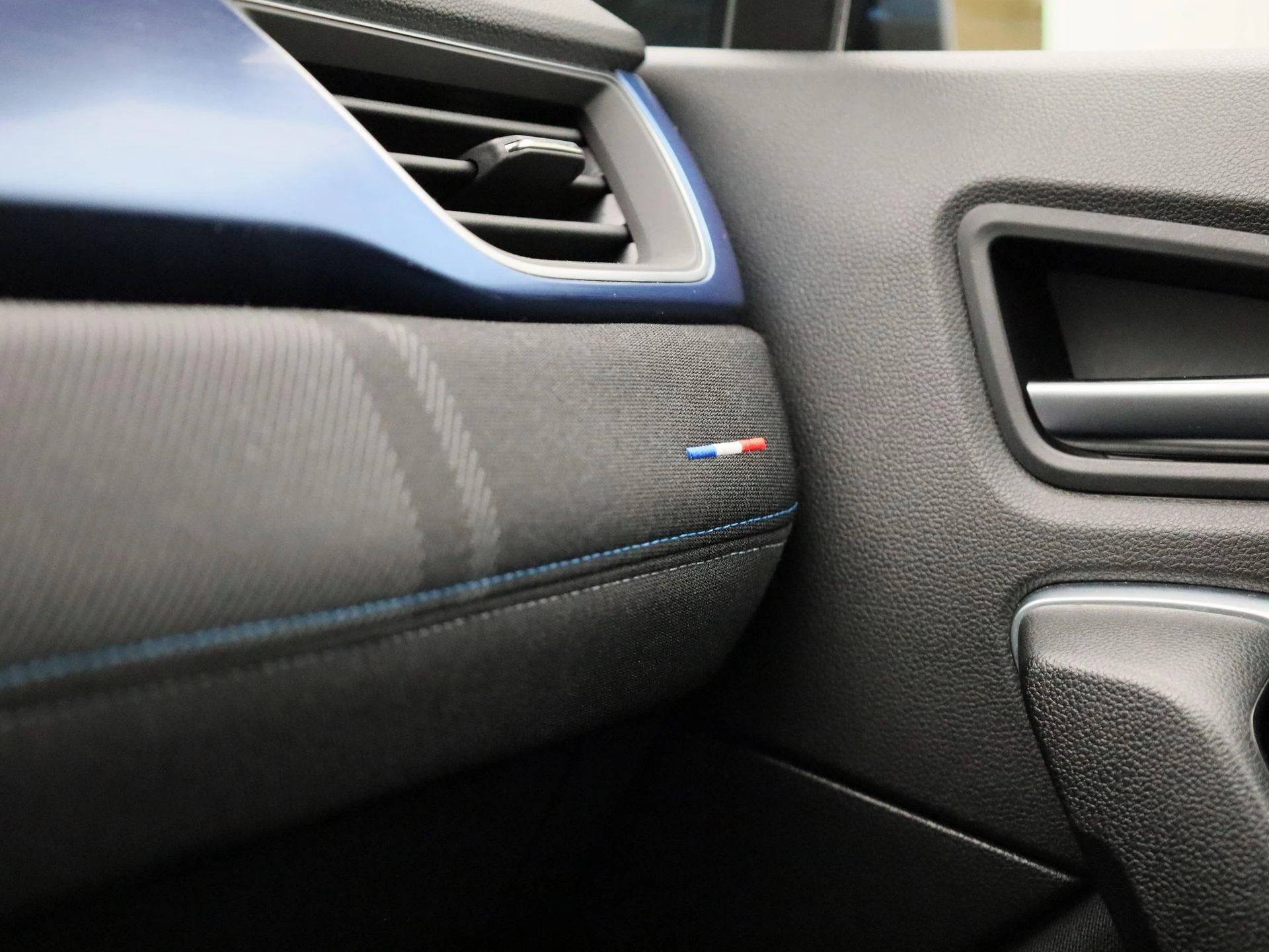 Renault-Captur-image-32