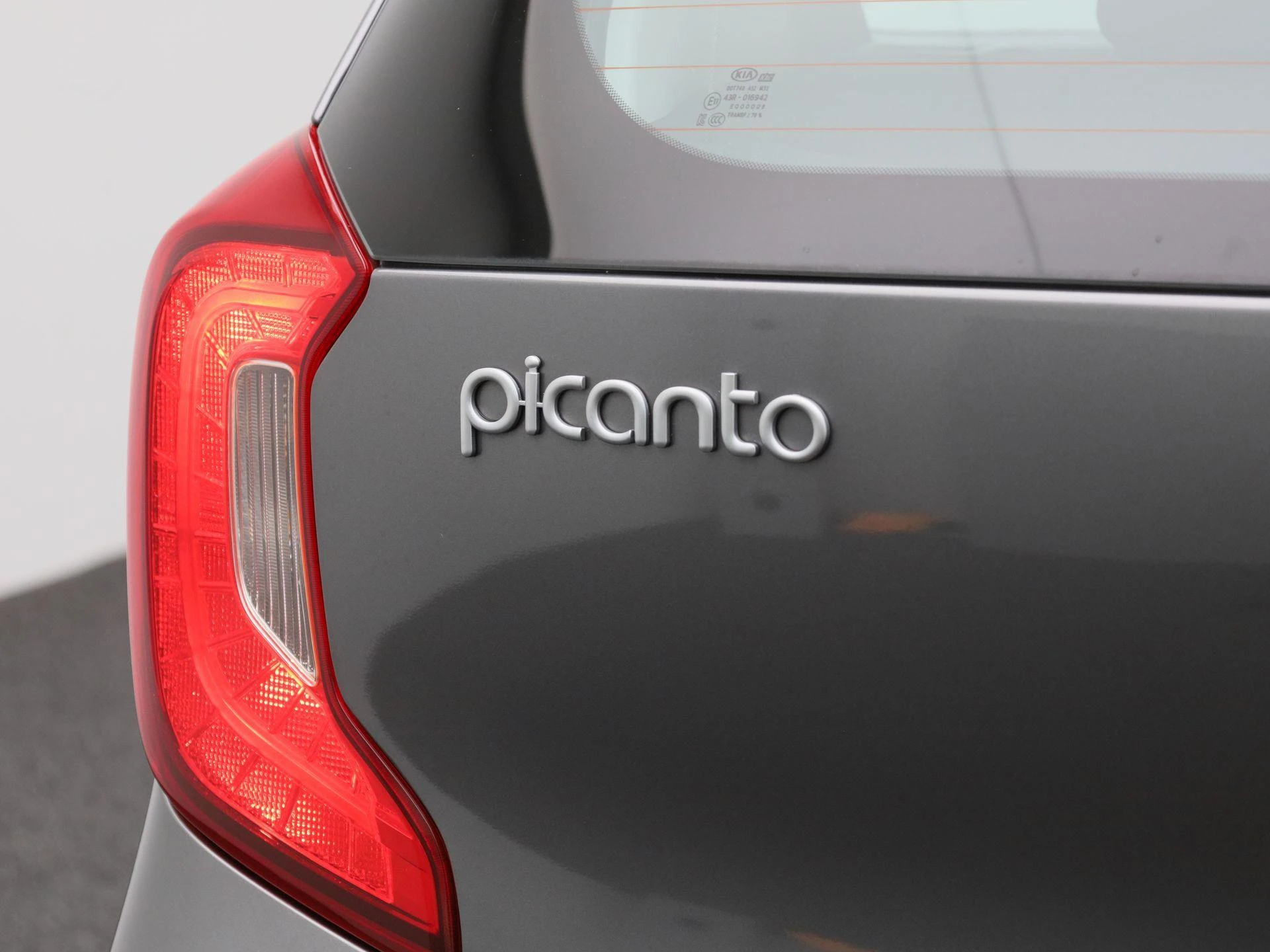 Kia-Picanto-image-32