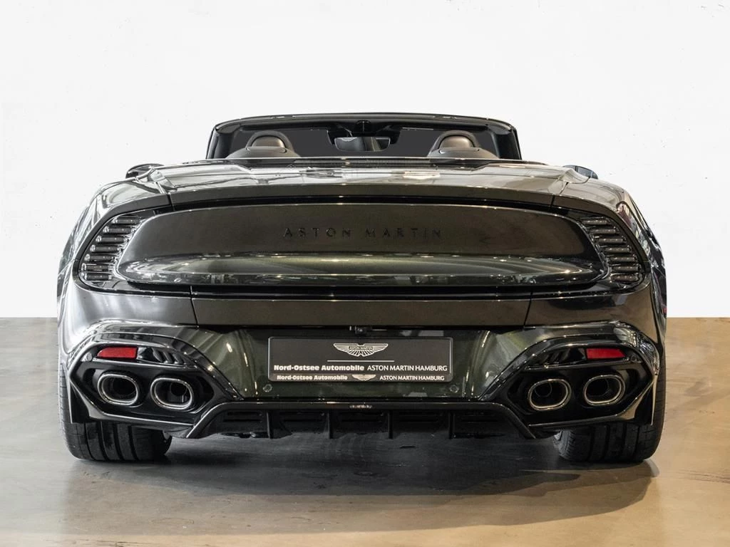 Aston Martin-Vanquish-image-23
