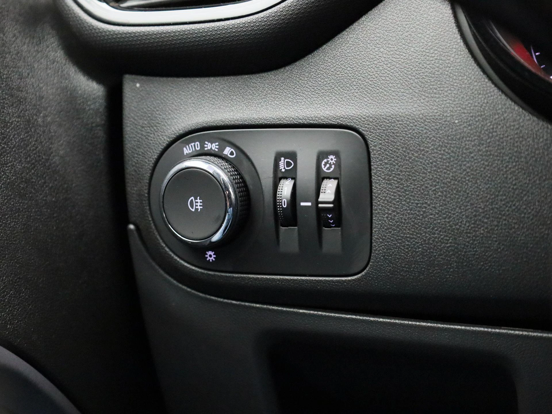 Opel-Crossland-image-21