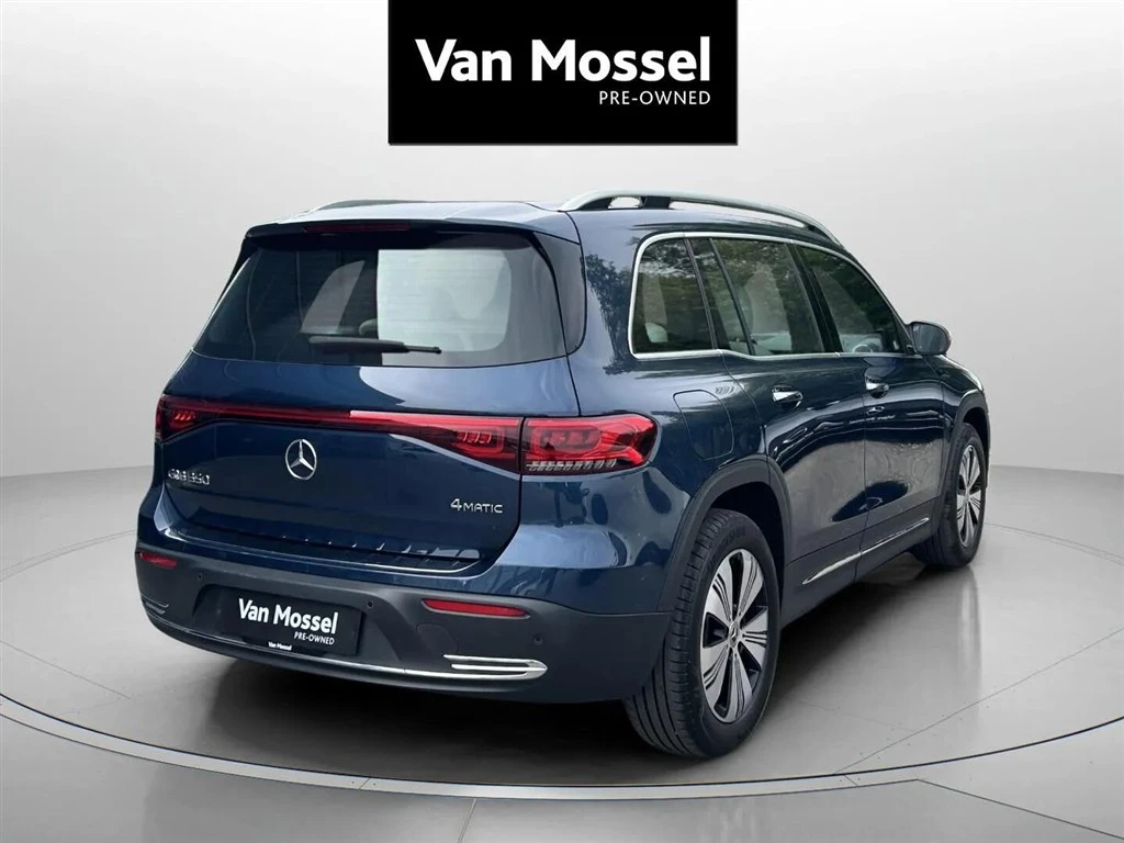 Mercedes-Benz-EQB-image-4